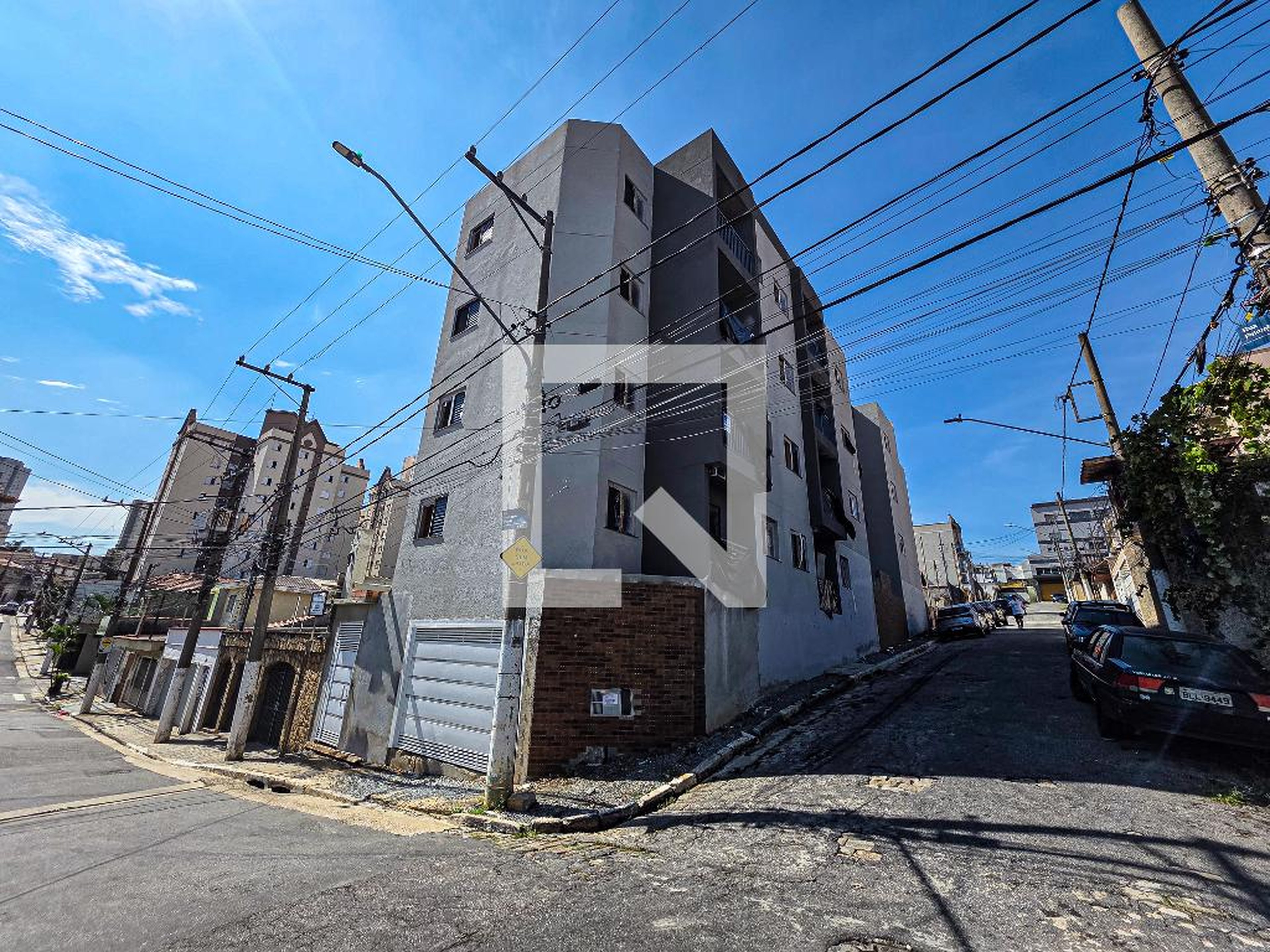 Fachada Condomínio em Rua Dom Estevão Pimentel, 121