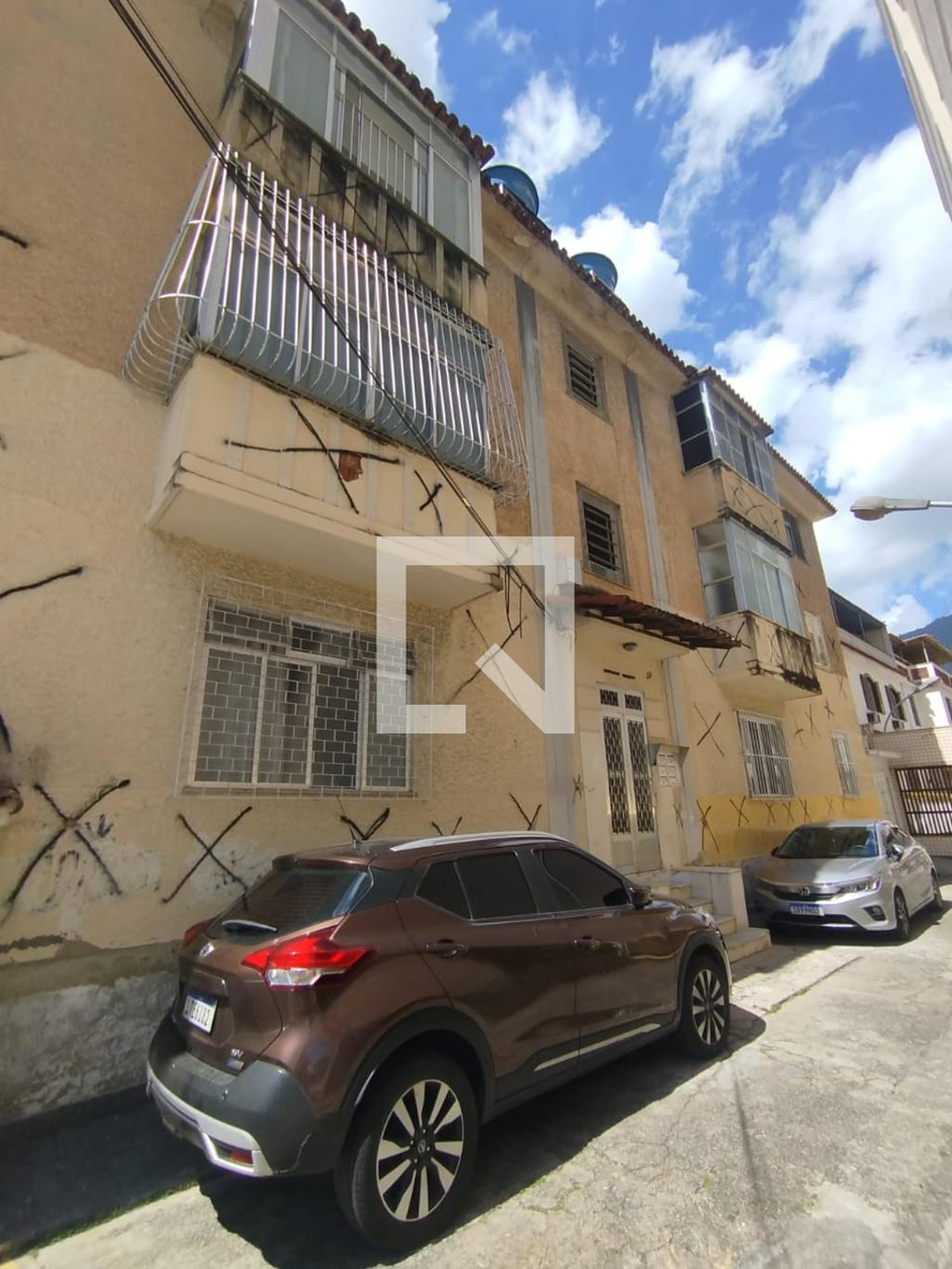 Fachada Condomínio em Rua Barão de Mesquita, 451