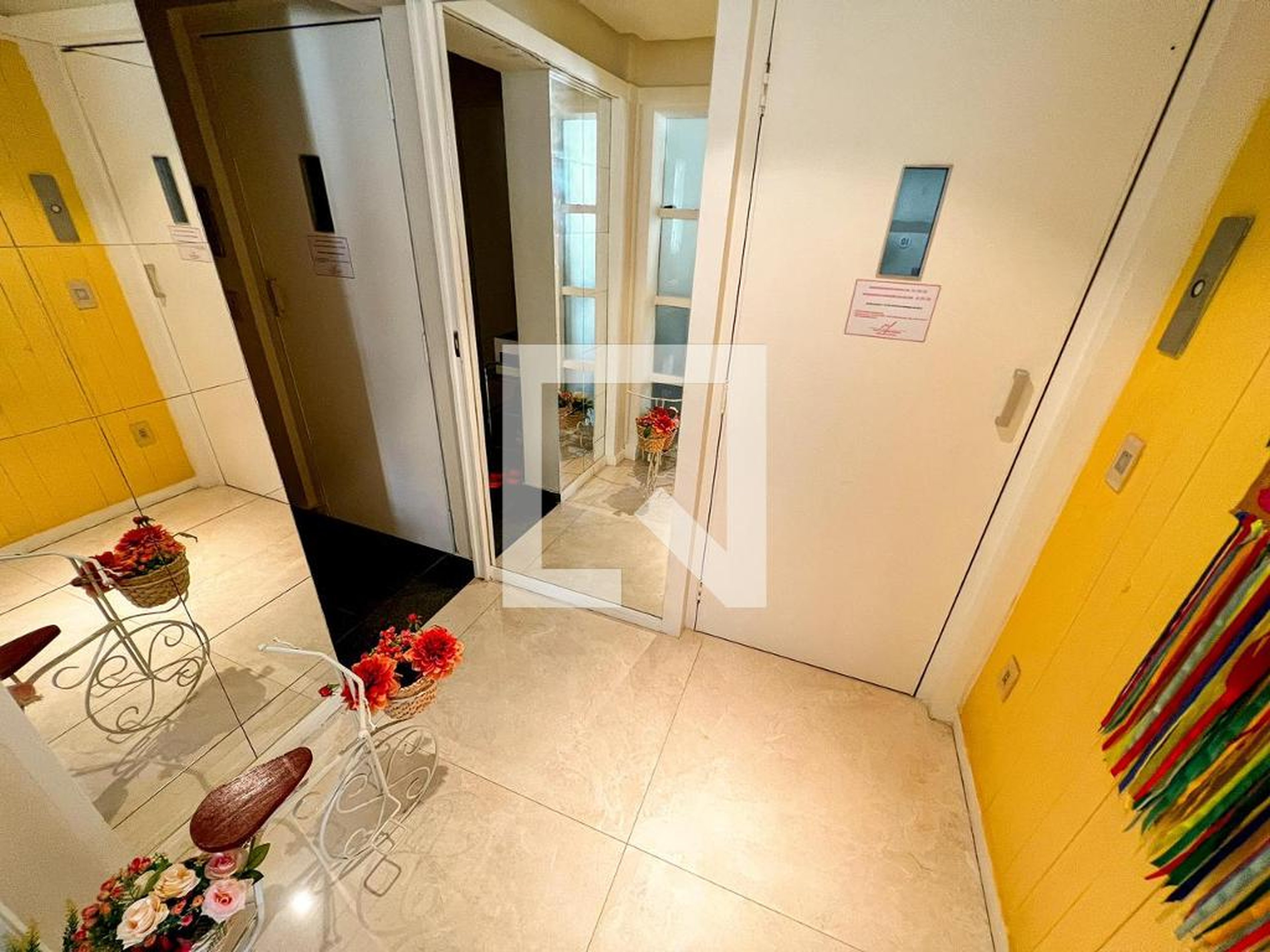 Hall de entrada Edifício Estevão Pinto