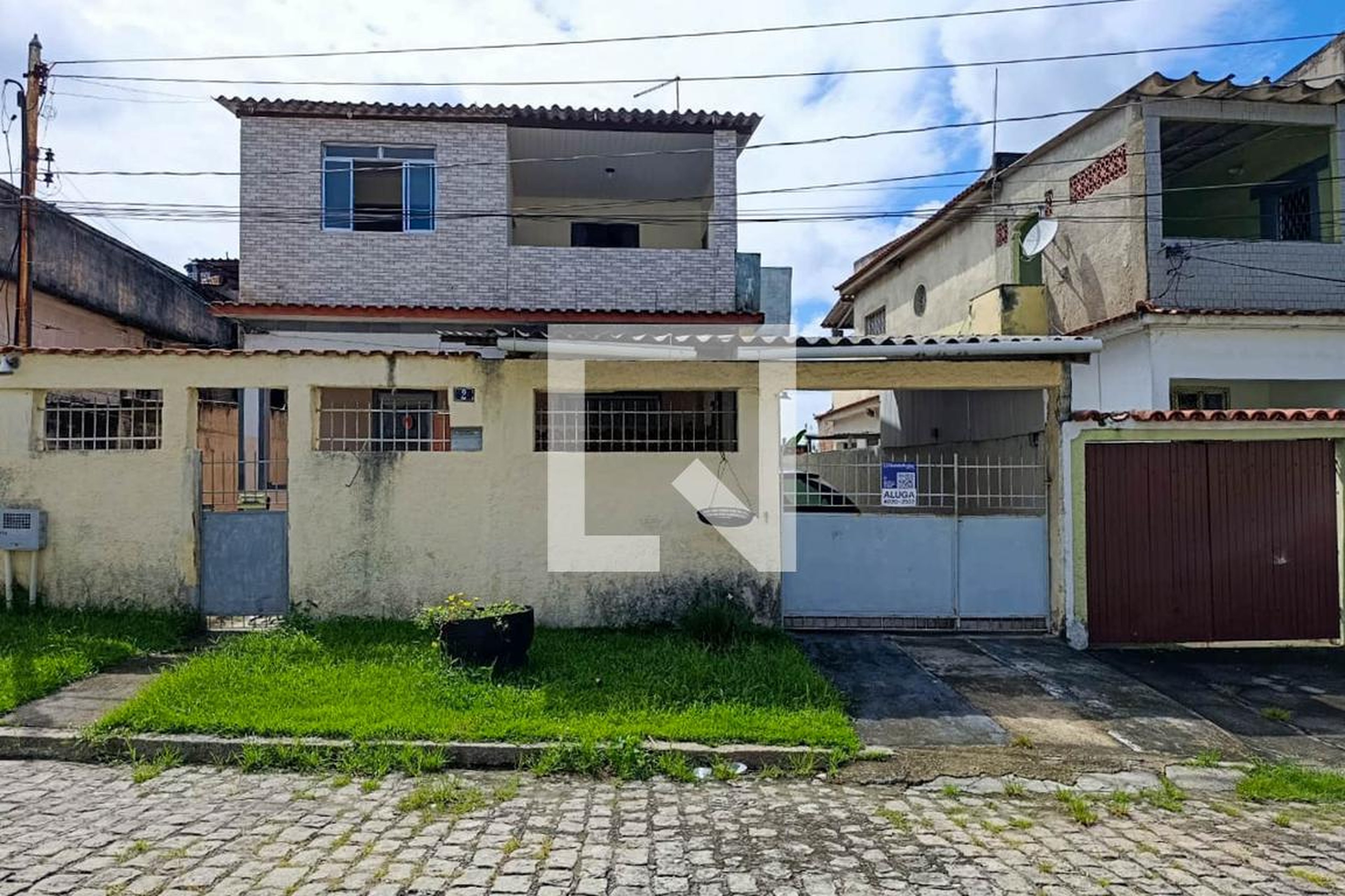 Fachada Condomínio em Rua Marcelino Gomes, 2