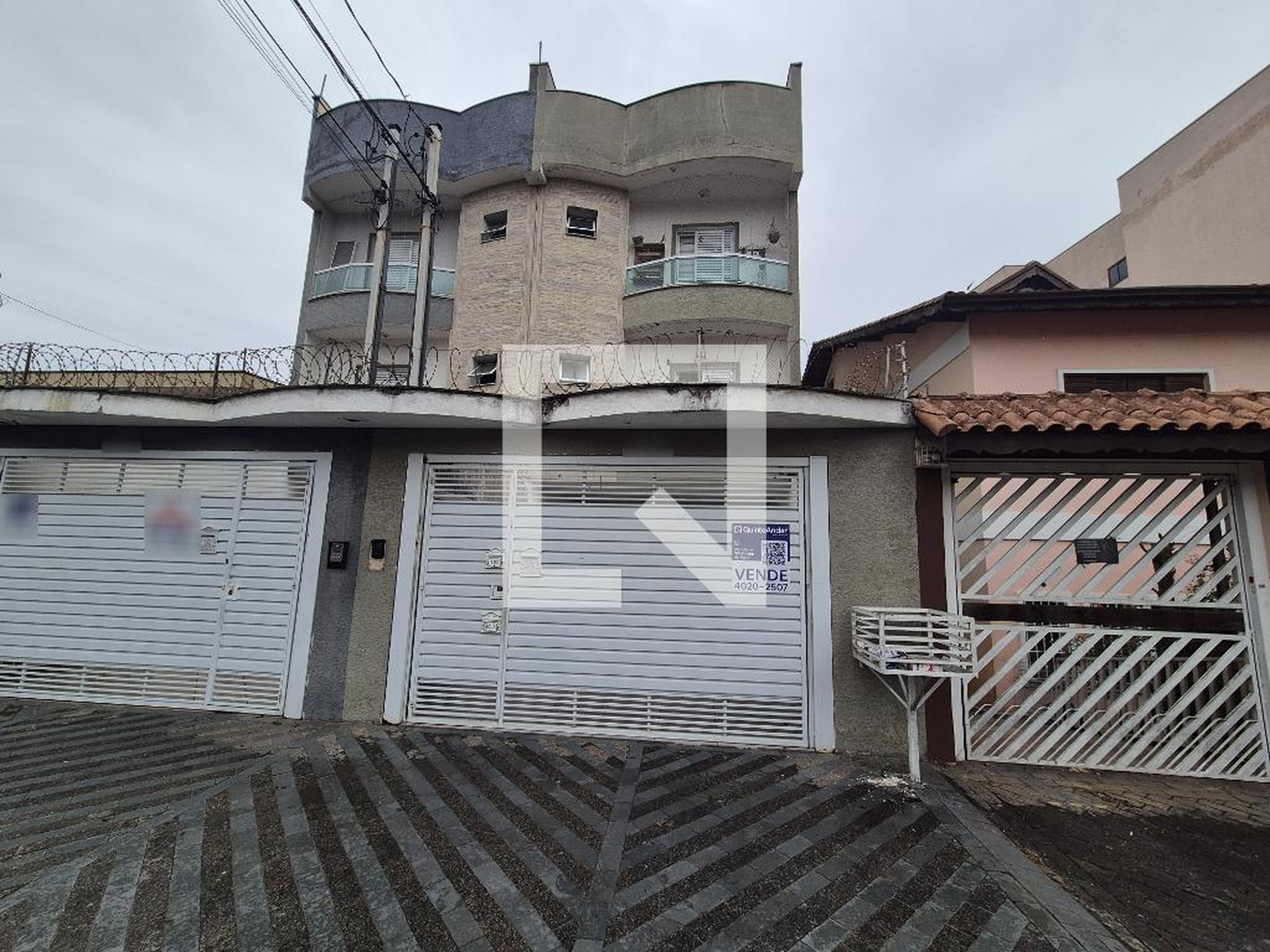 Fachada Condomínio em Rua Clélia, 875