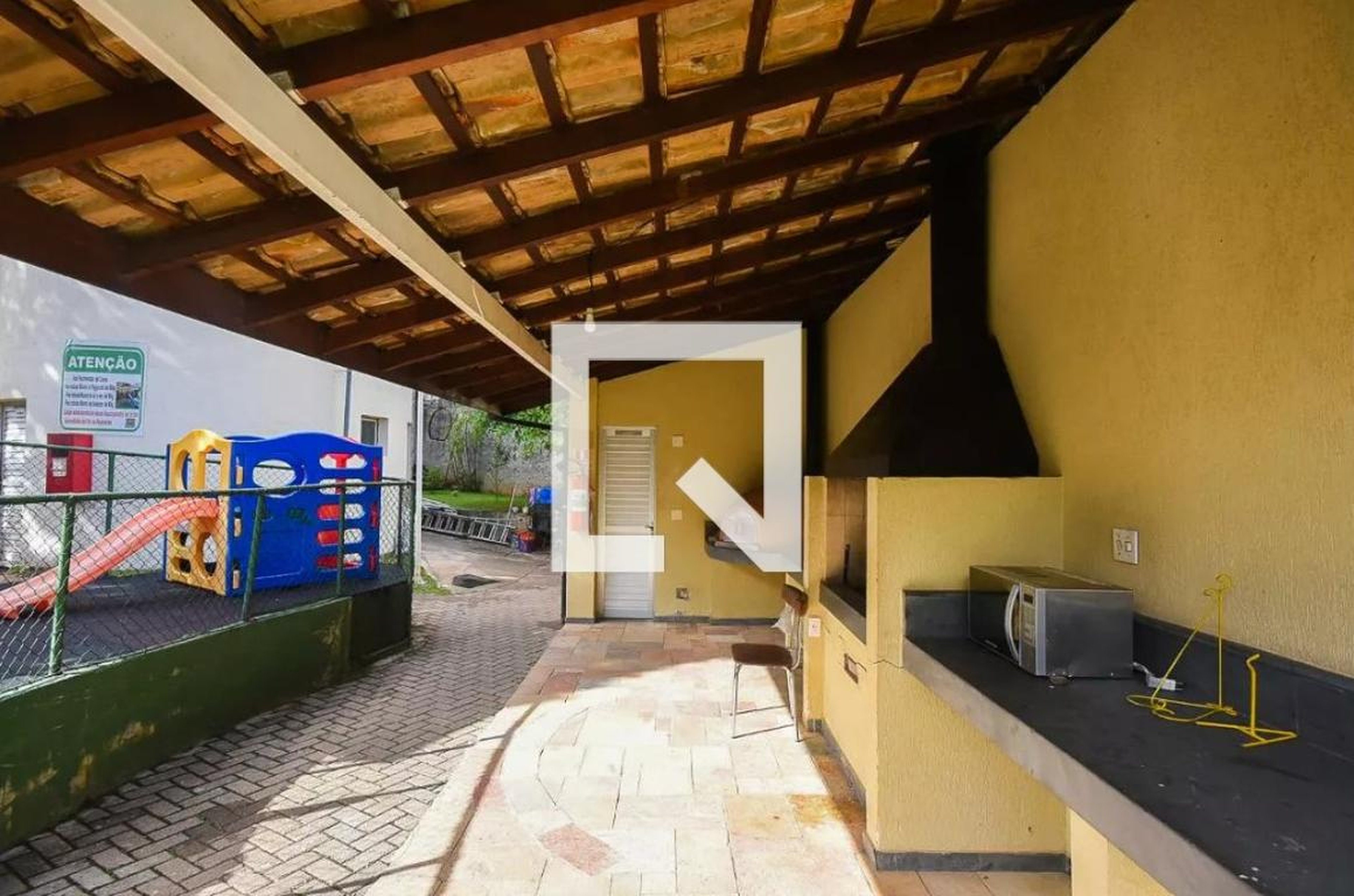 Churrasqueira - Conjunto Residencial Solar Horto do Ype