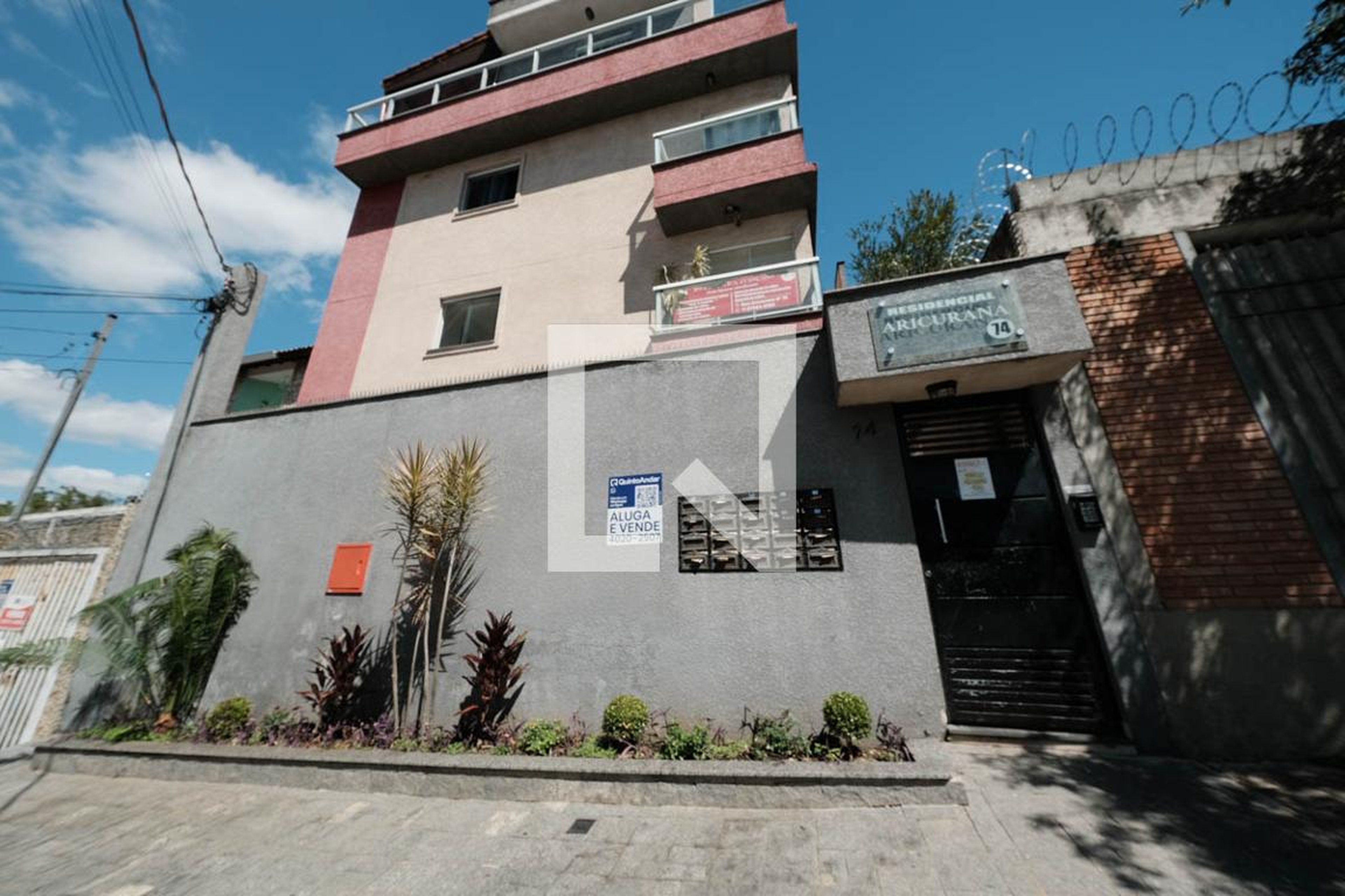 Fachada Condomínio em Rua Aricurana, 74