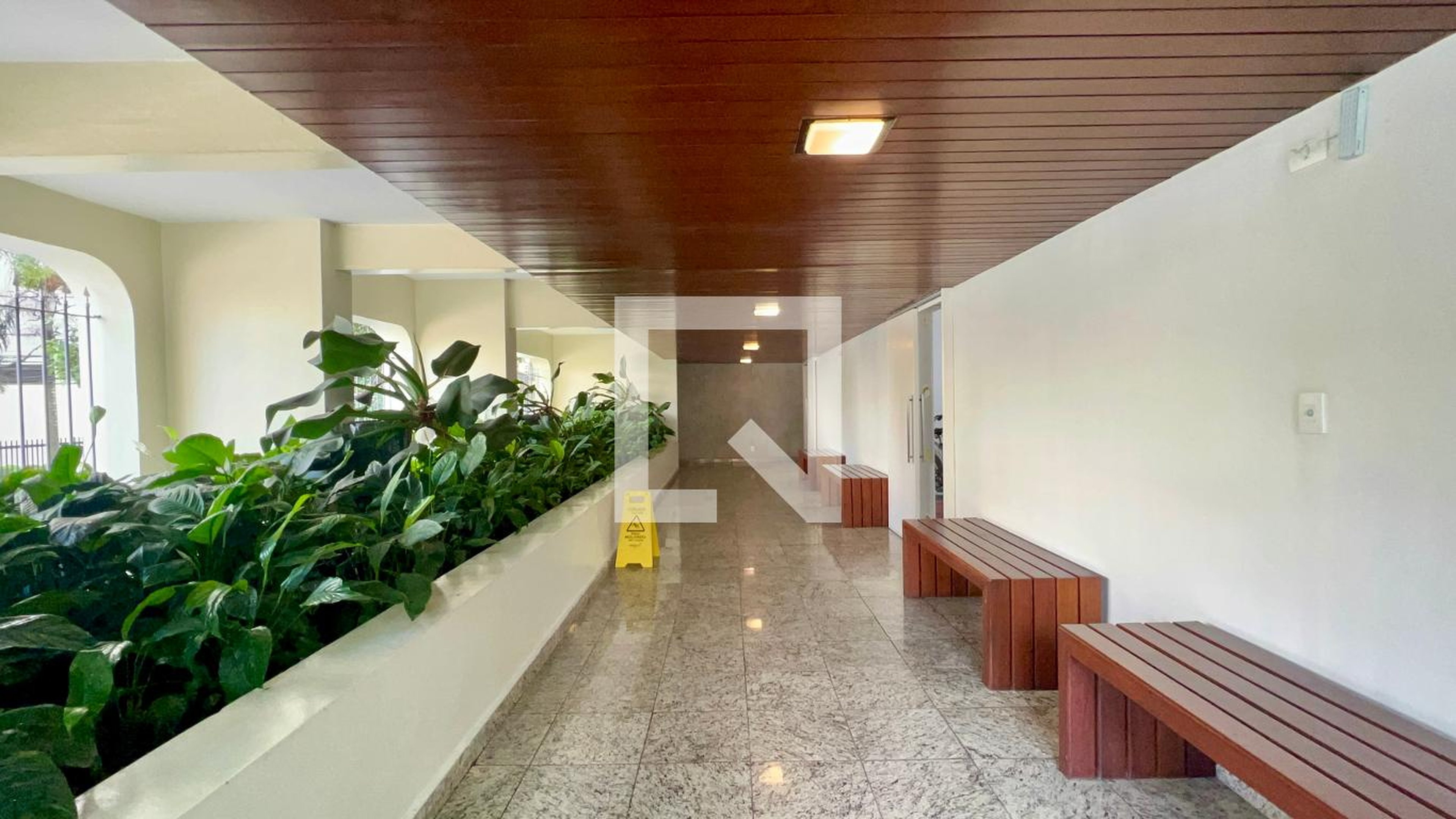 Hall de entrada - Edifício Pérsio