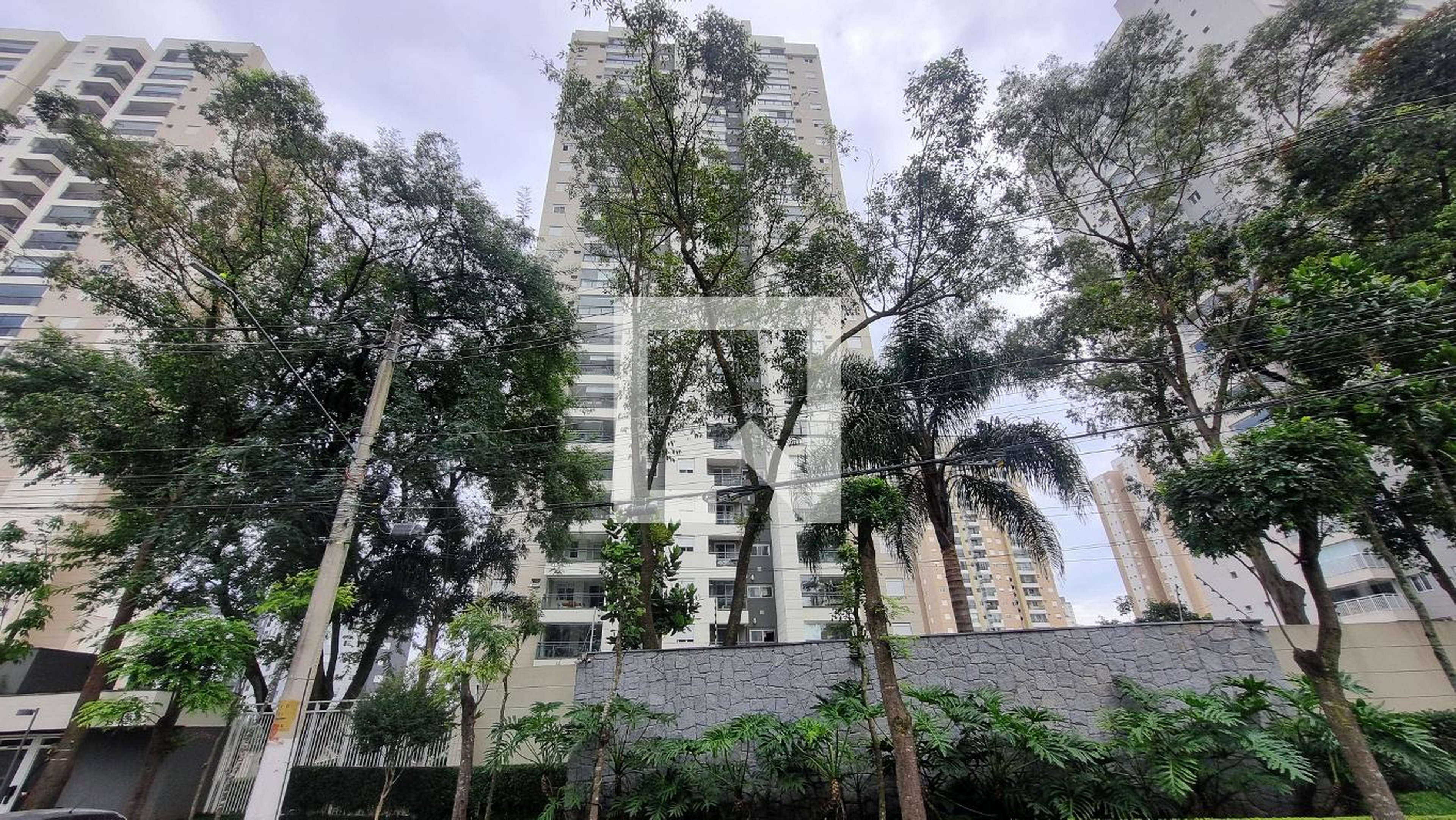 Fachada Condomínio em Rua Francisco José da Silva, 245
