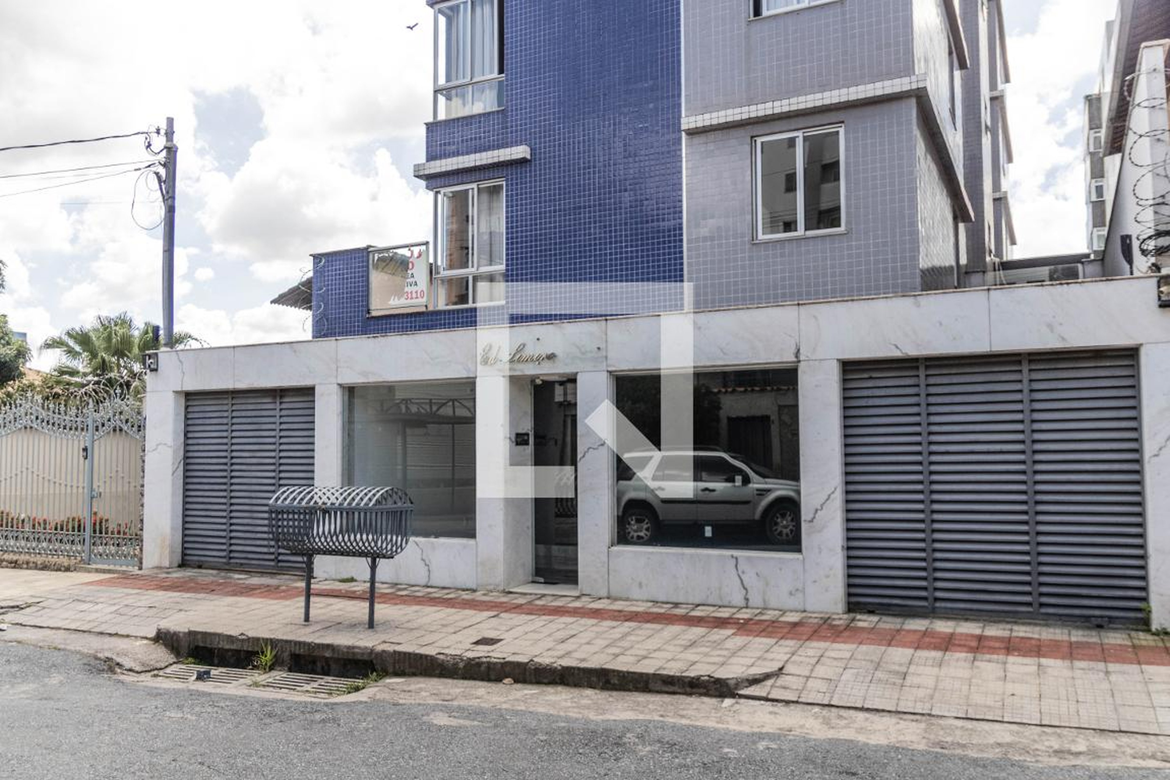 Fachada Edifício Vila Barra