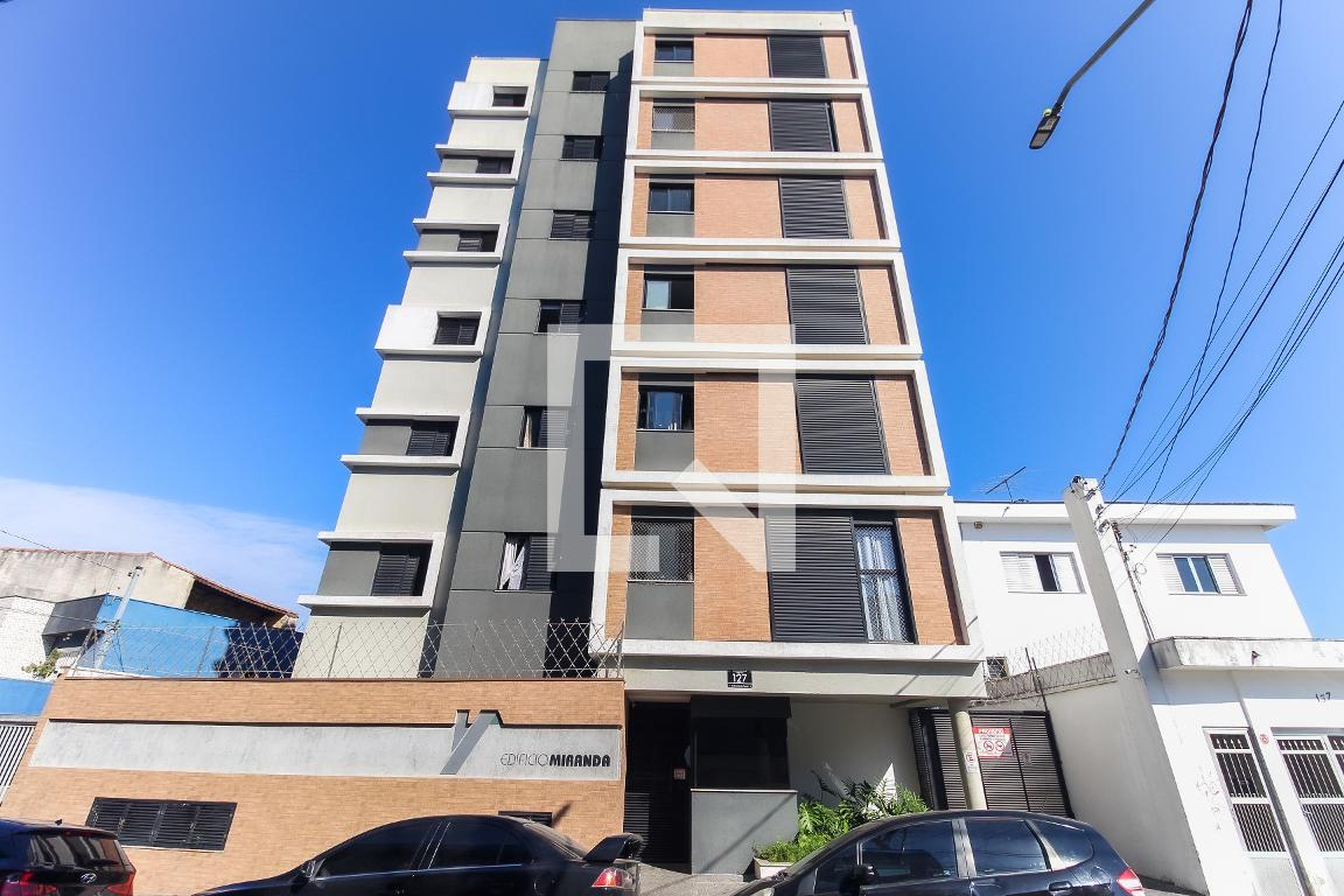 Fachada do Prédio Condomínio em Rua Estanislau de Miranda, 127