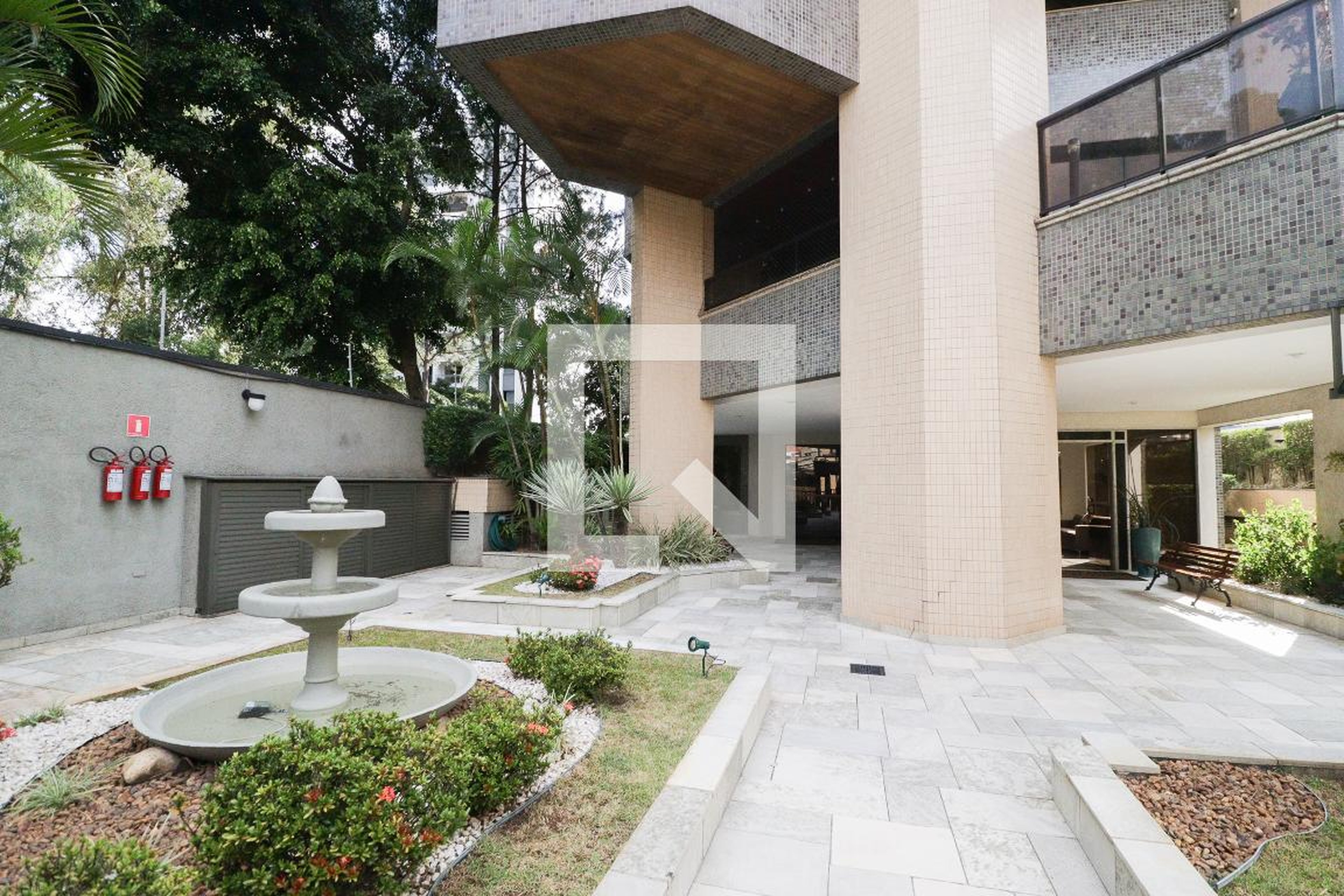 Entrada - Esplanada de São Bento