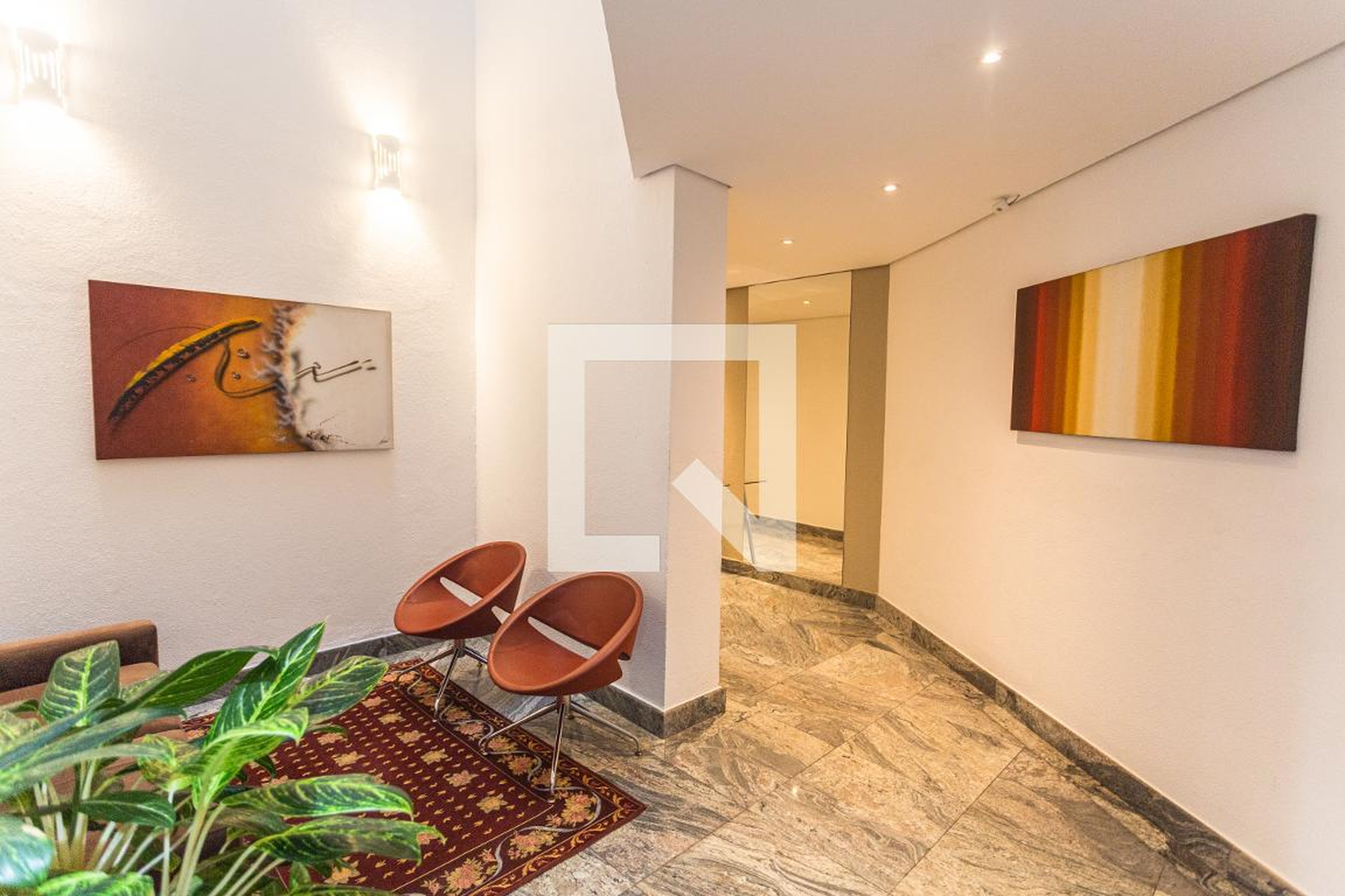 Hall de entrada - Andaluzita