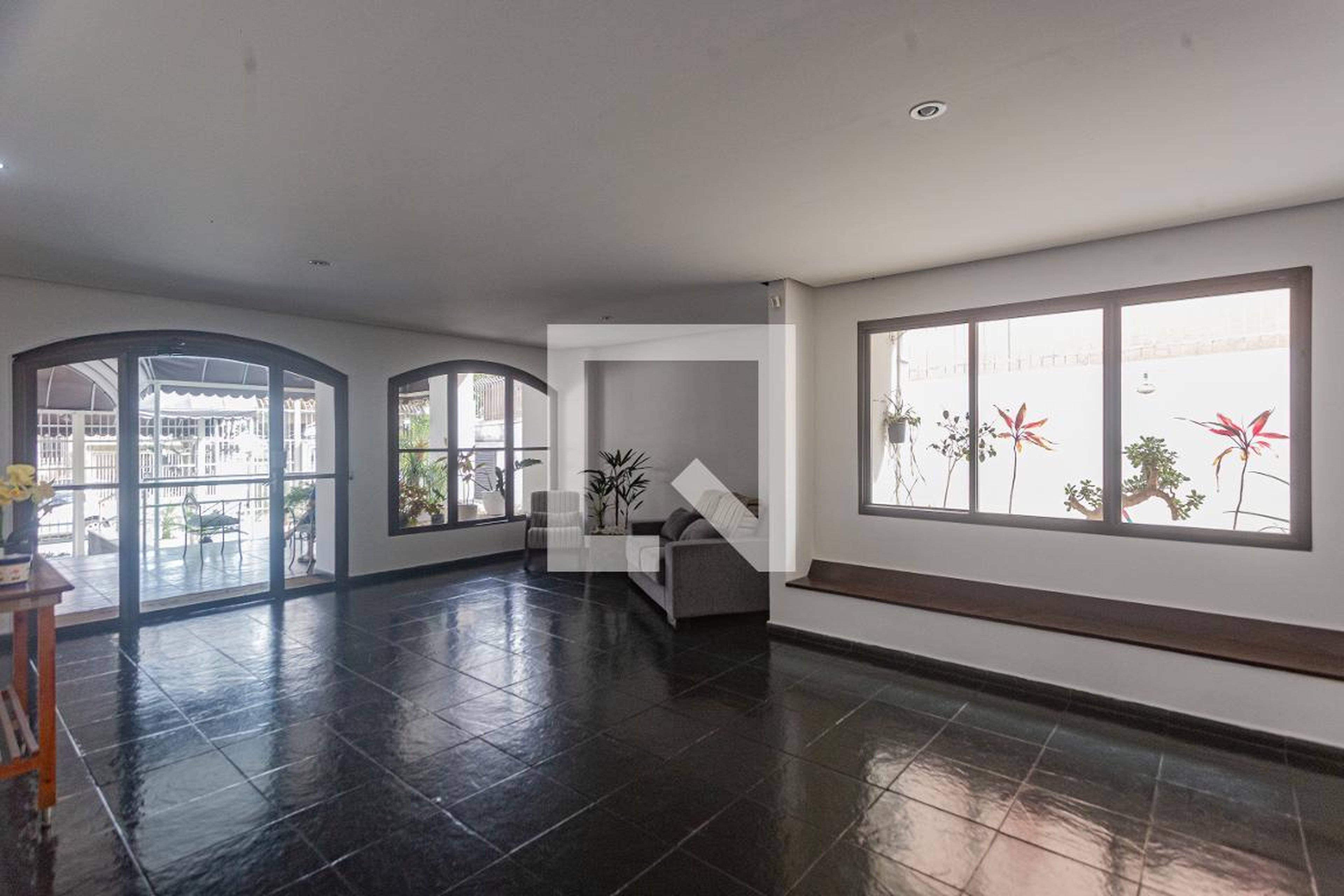 Hall de entrada - Roque Bruno