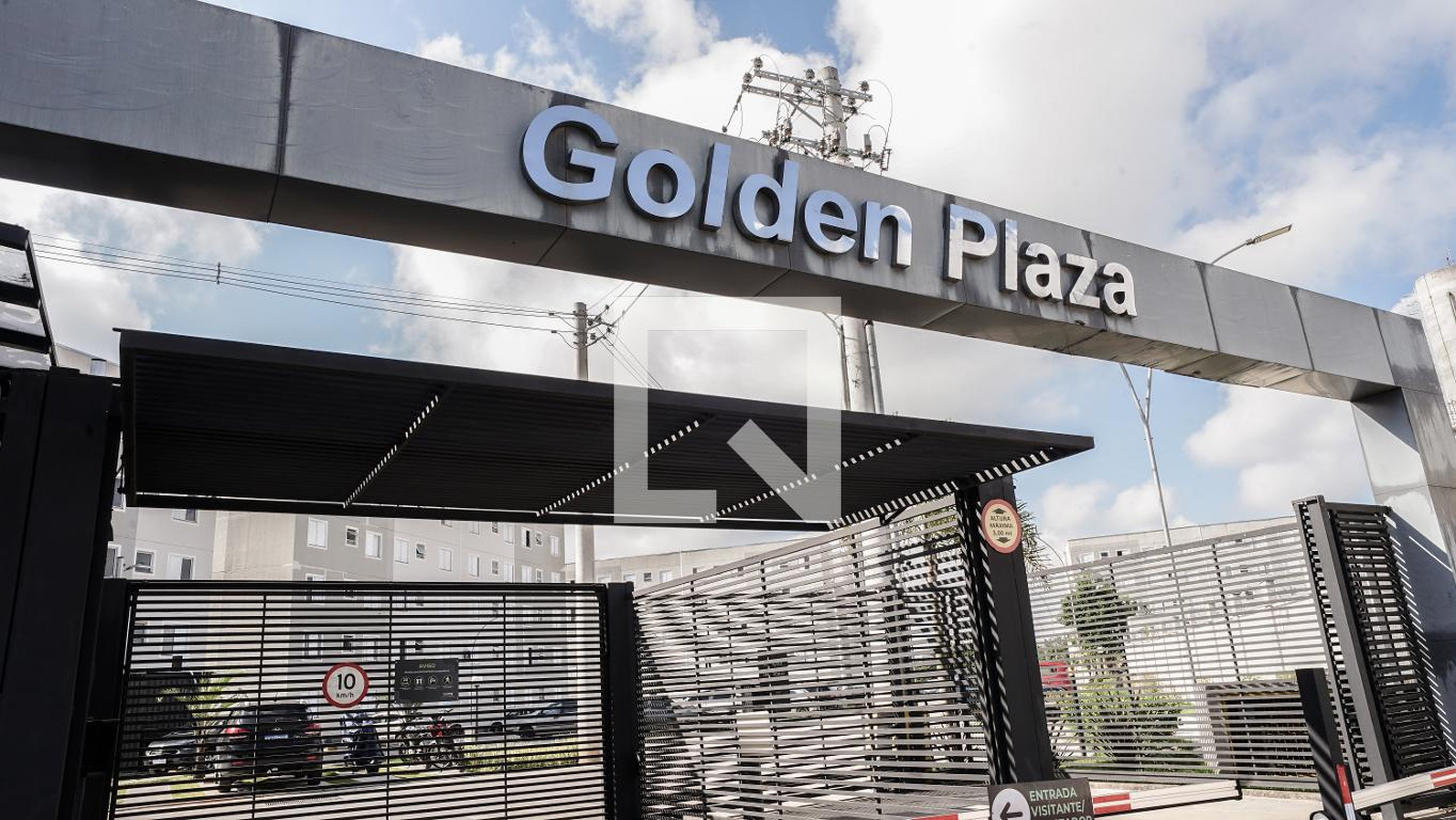 Fachada do predio Condomínio Golden Plaza