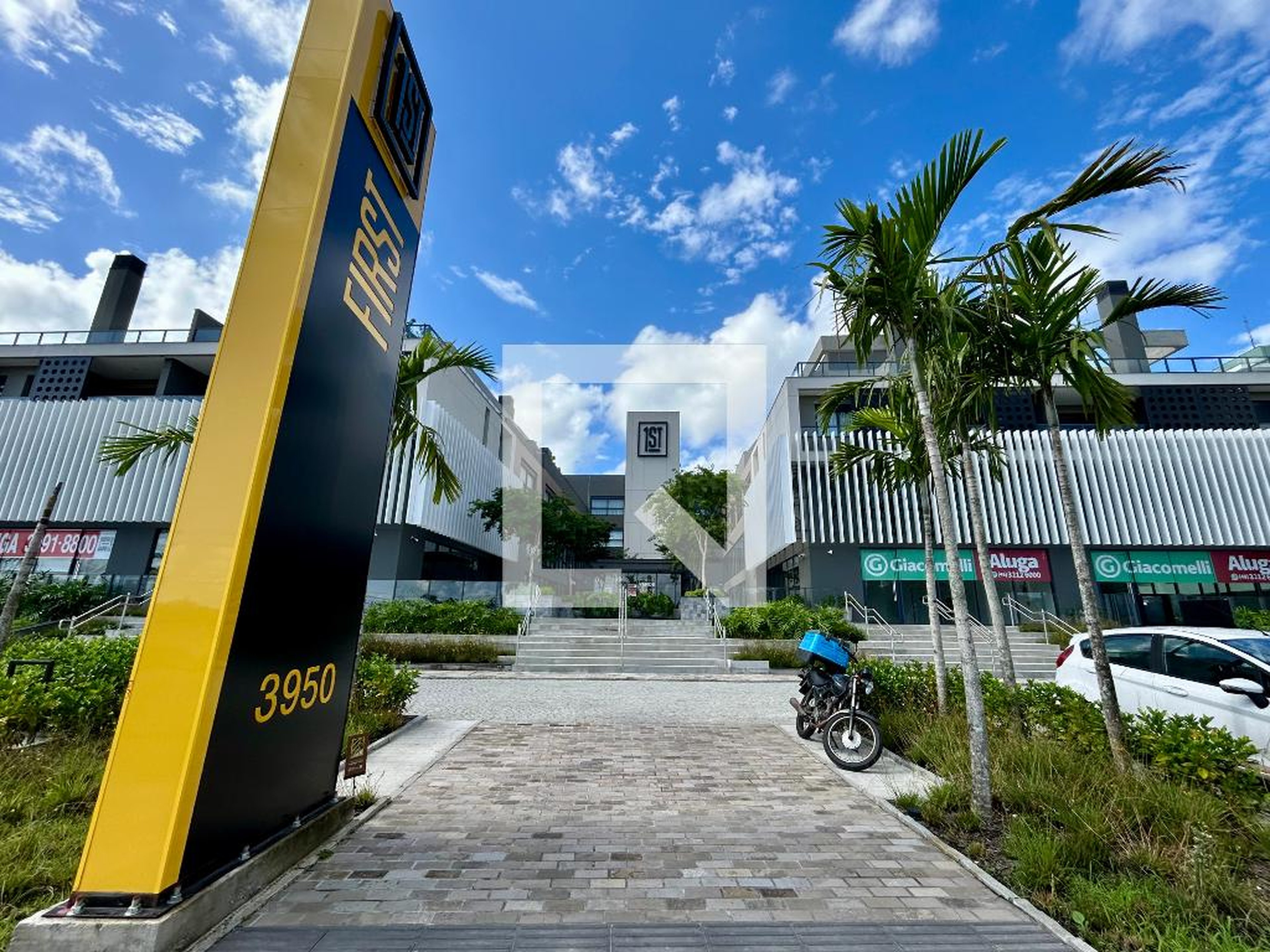 Fachada Condomínio em Rodovia José Carlos Daux, 3950