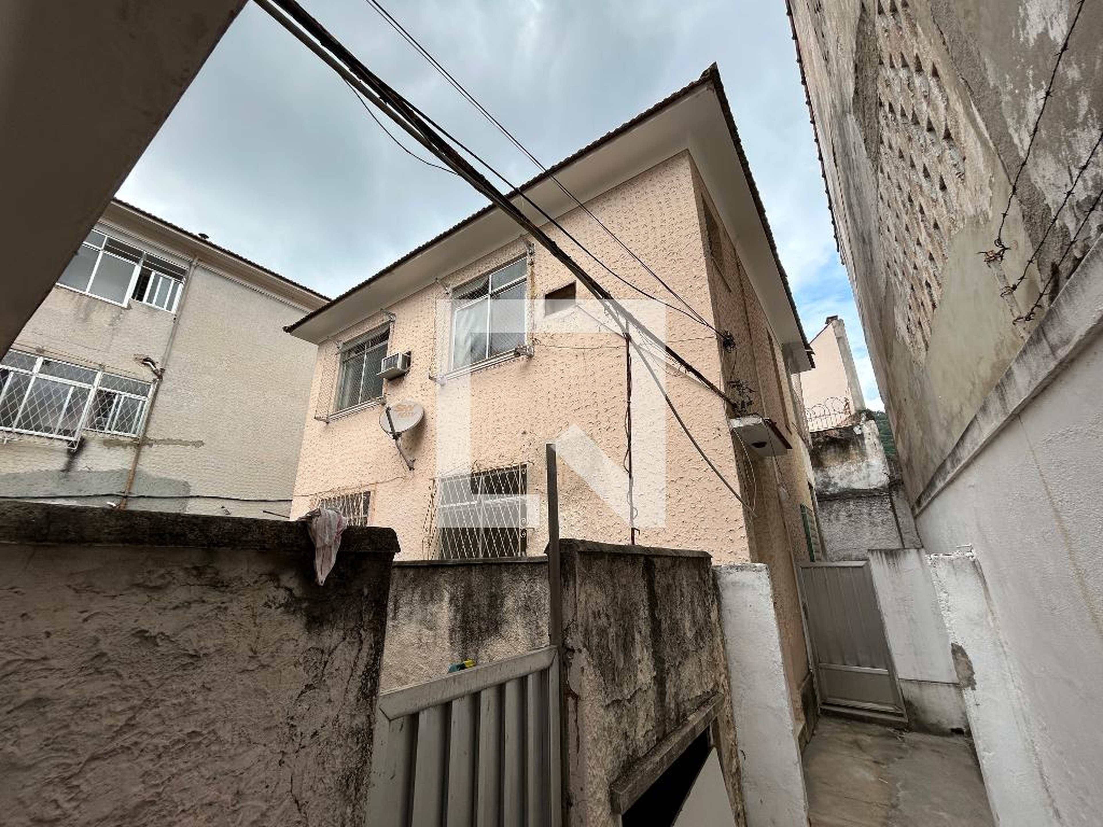 Fachada Condomínio em Rua Conselheiro Ferraz, 93