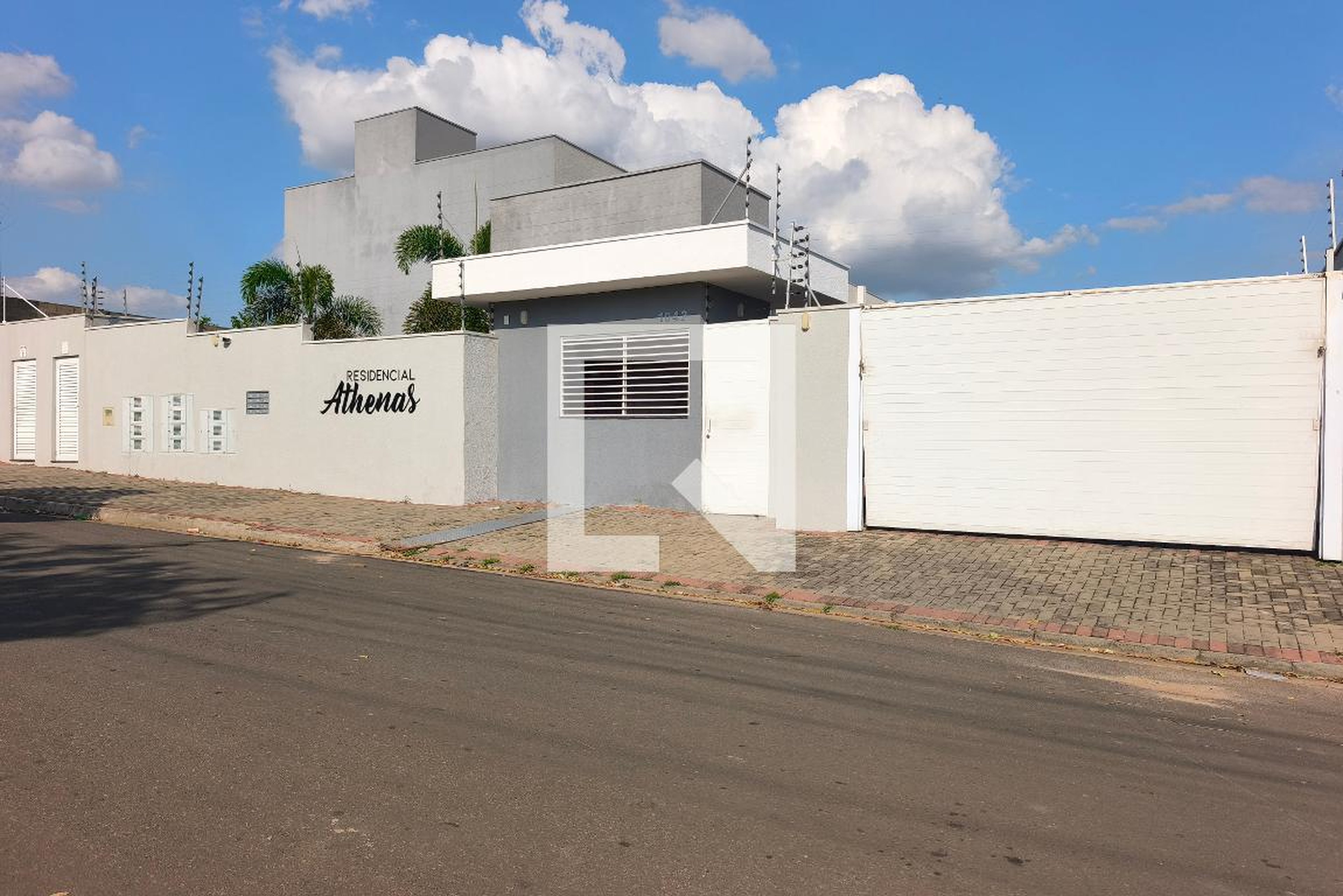 Fachada do Condomínio Condomínio em Rua Antônio Zancanella, 1042