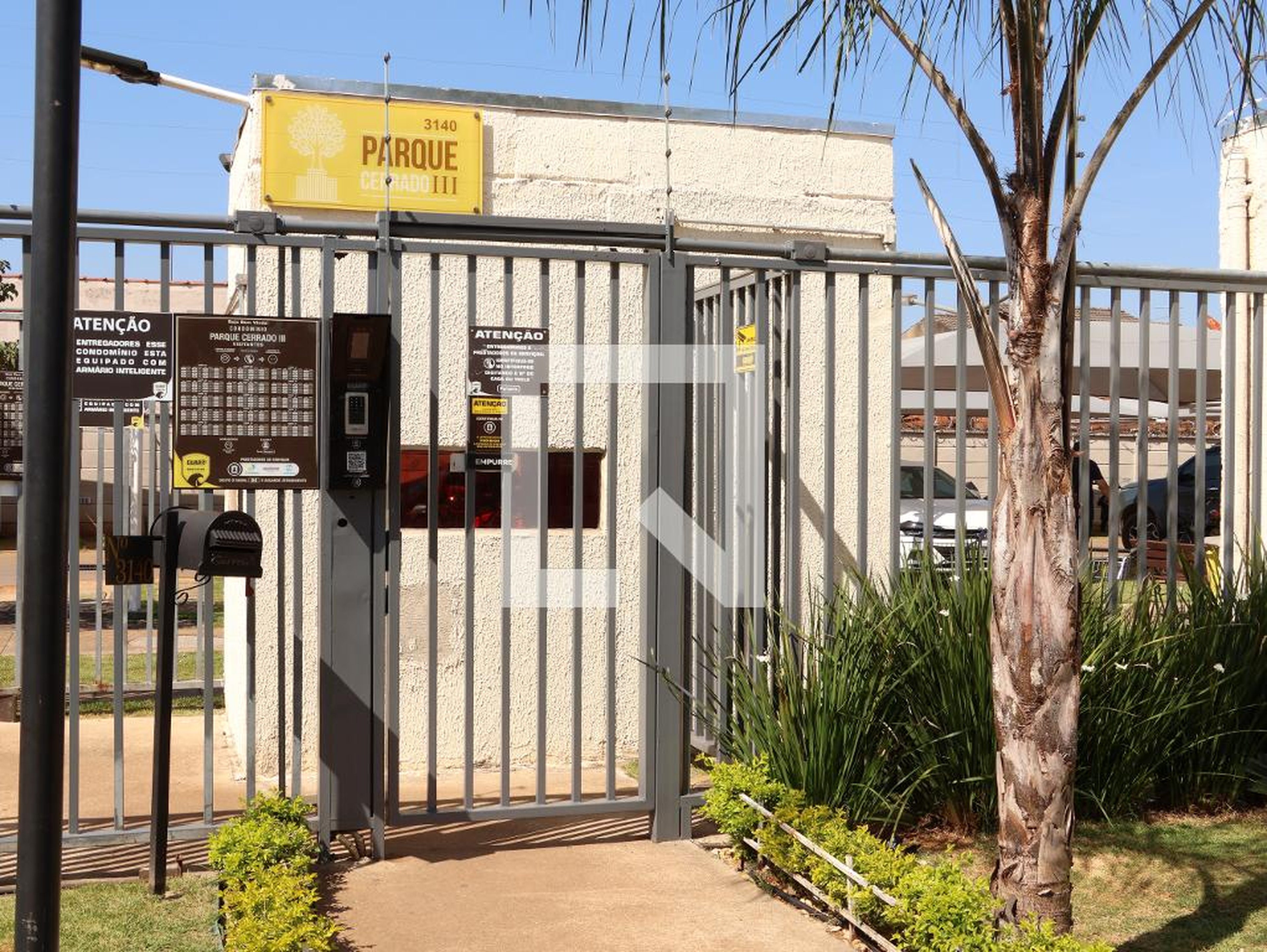 Fachada do Prédio Condomínio em Avenida Center, 0