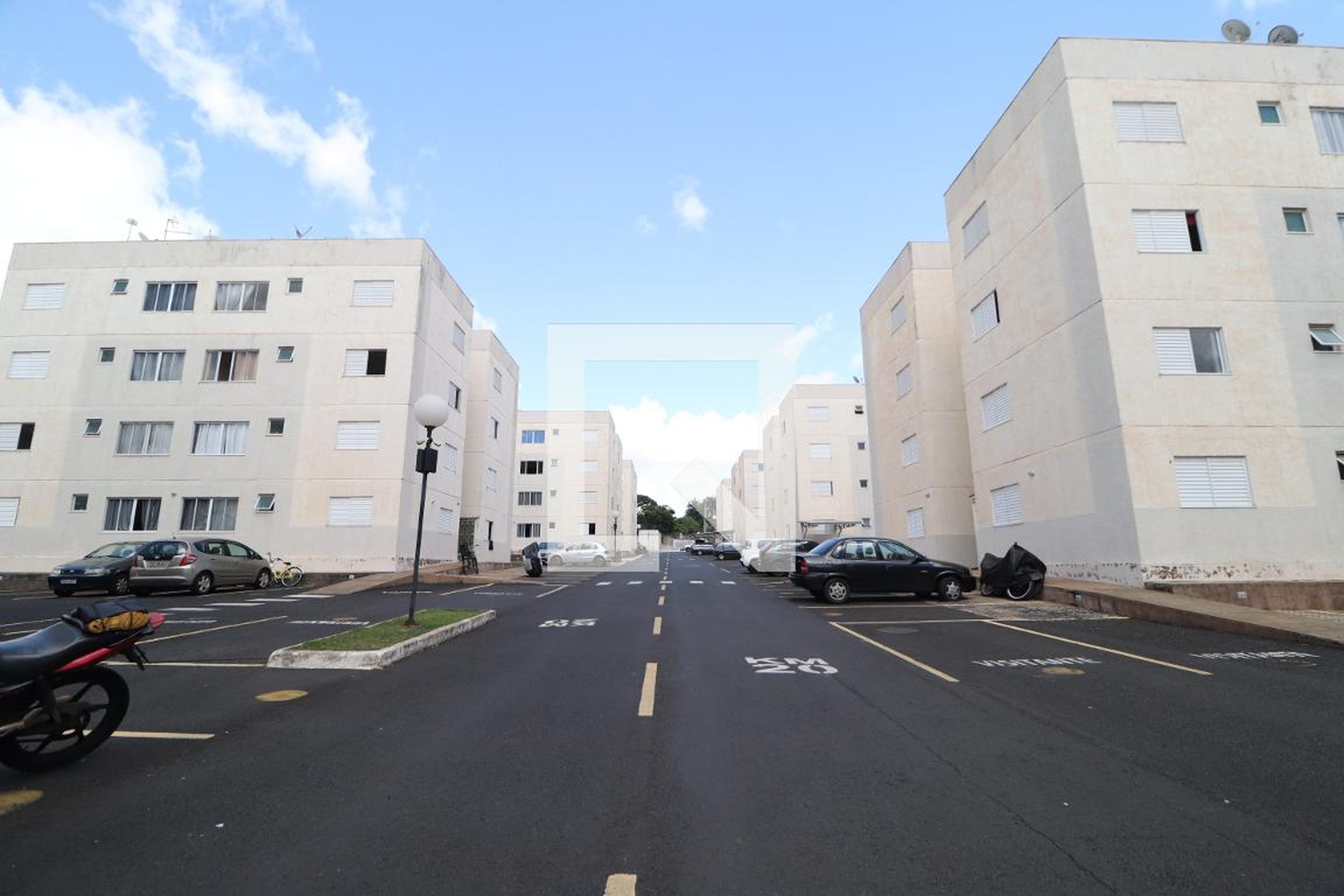 Estacionamento - New Golden Ville