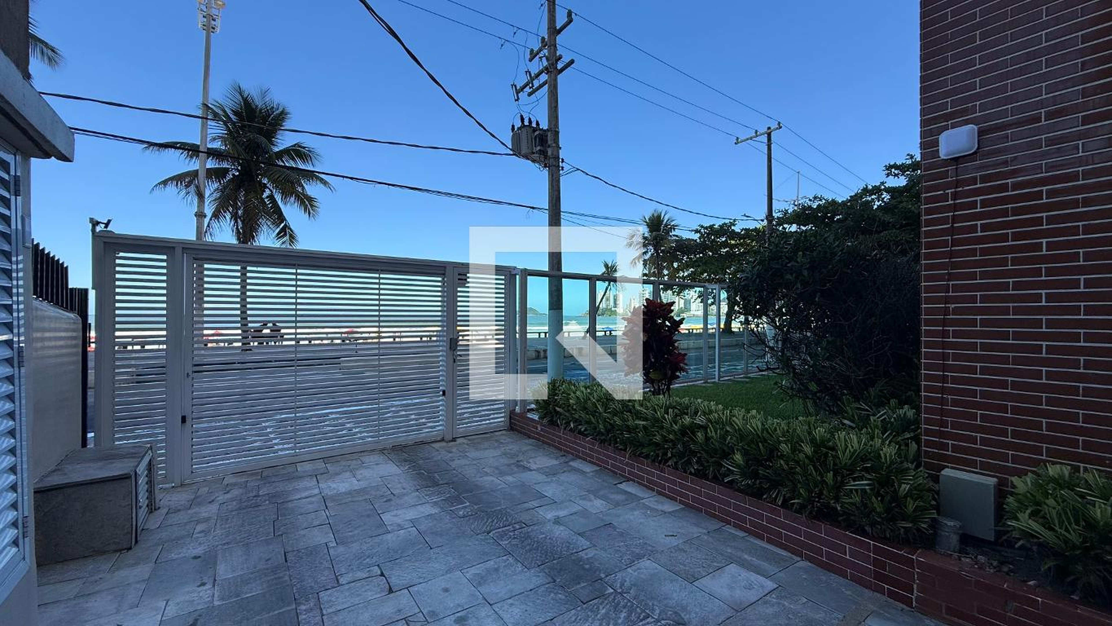 Fachada Condomínio Guarararu