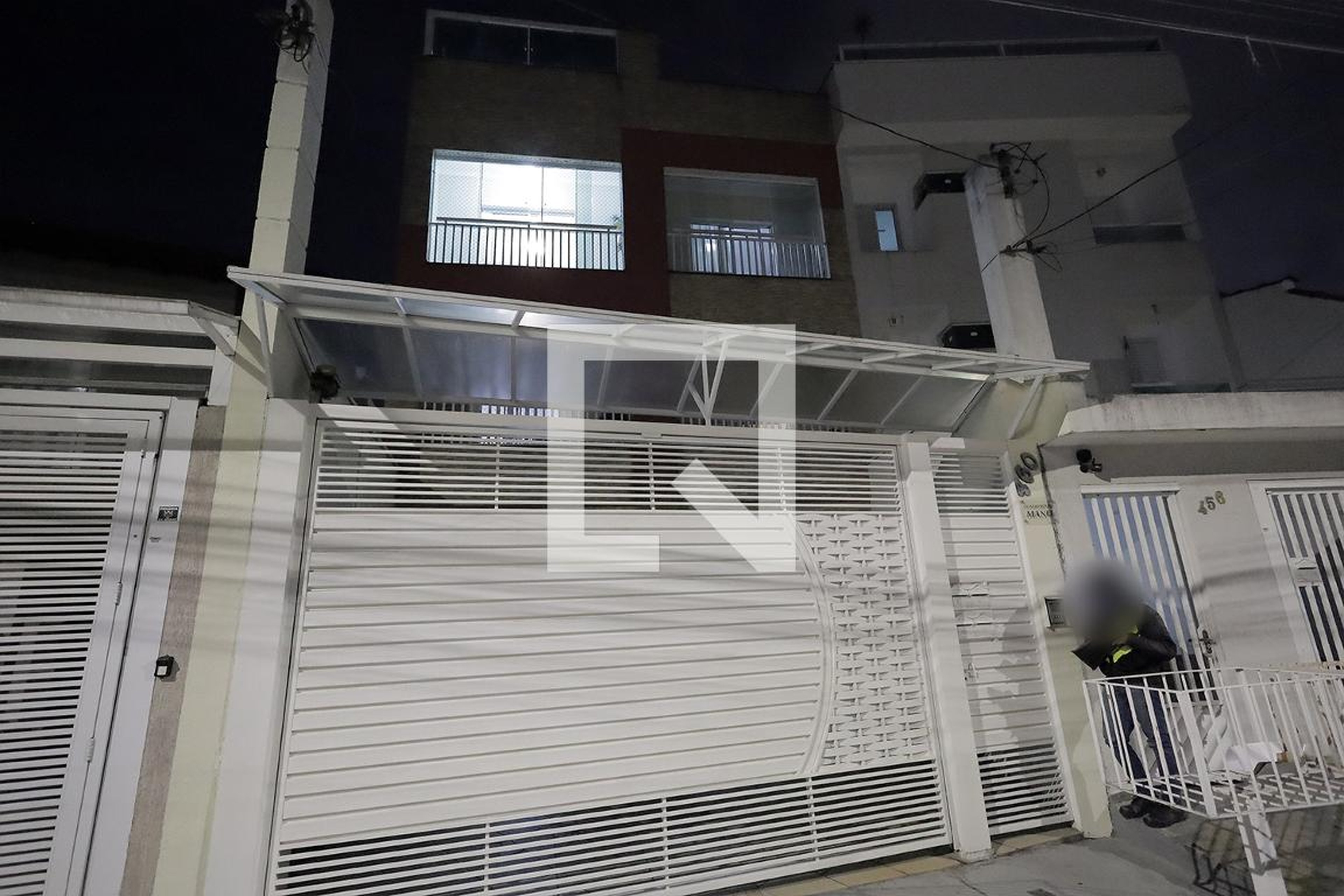 Fachada Condomínio em Rua Igino Scarpelli, 460