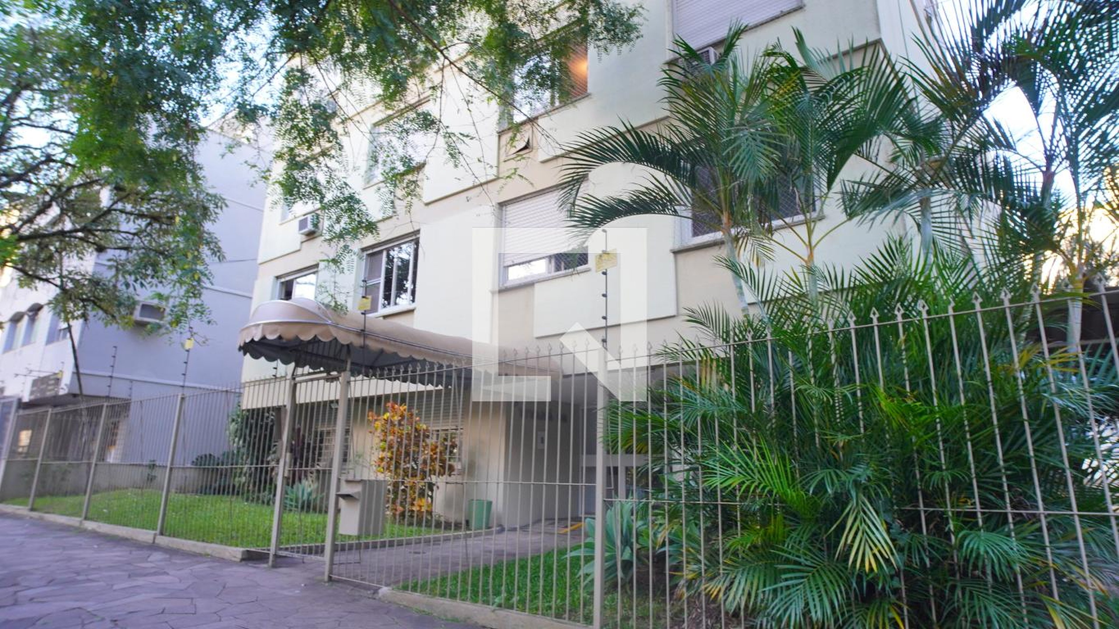 Fachada do Prédio Condomínio Vivará