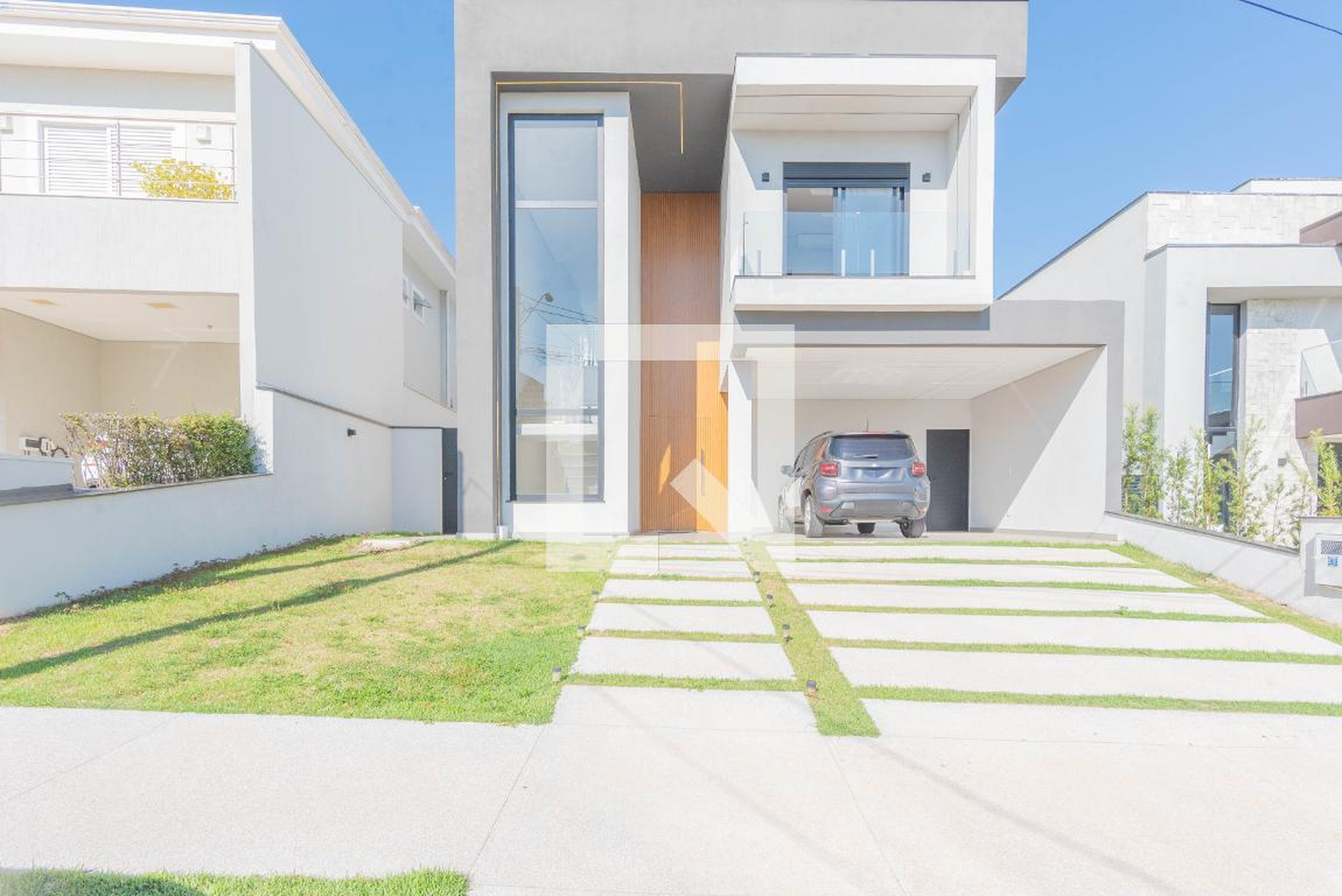 Fachada Condomínio em Rua Silvio dos Santos, 116