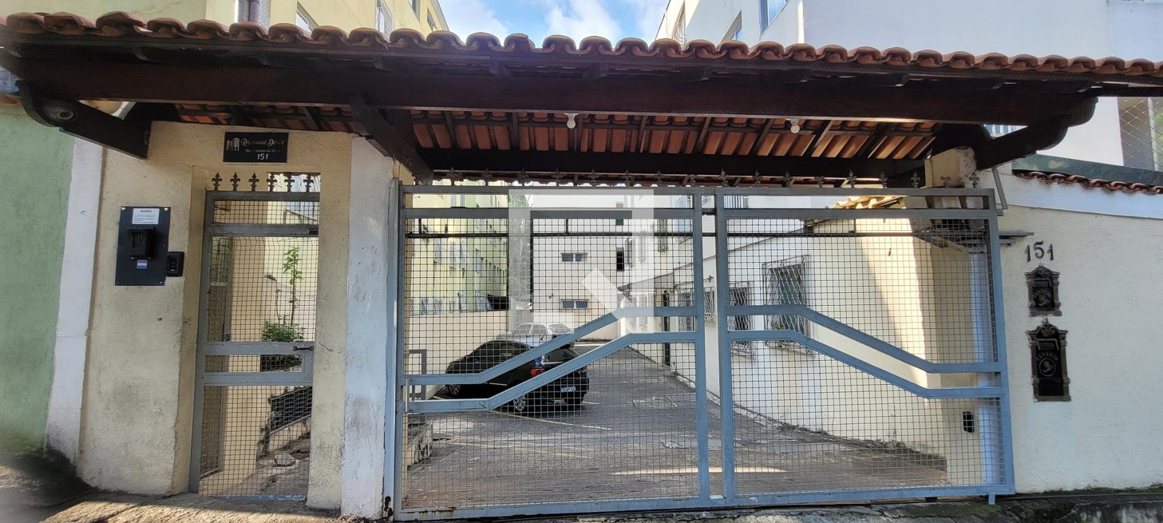 Fachada do Prédio Condomínio em Rua Antônio da Silva, 151