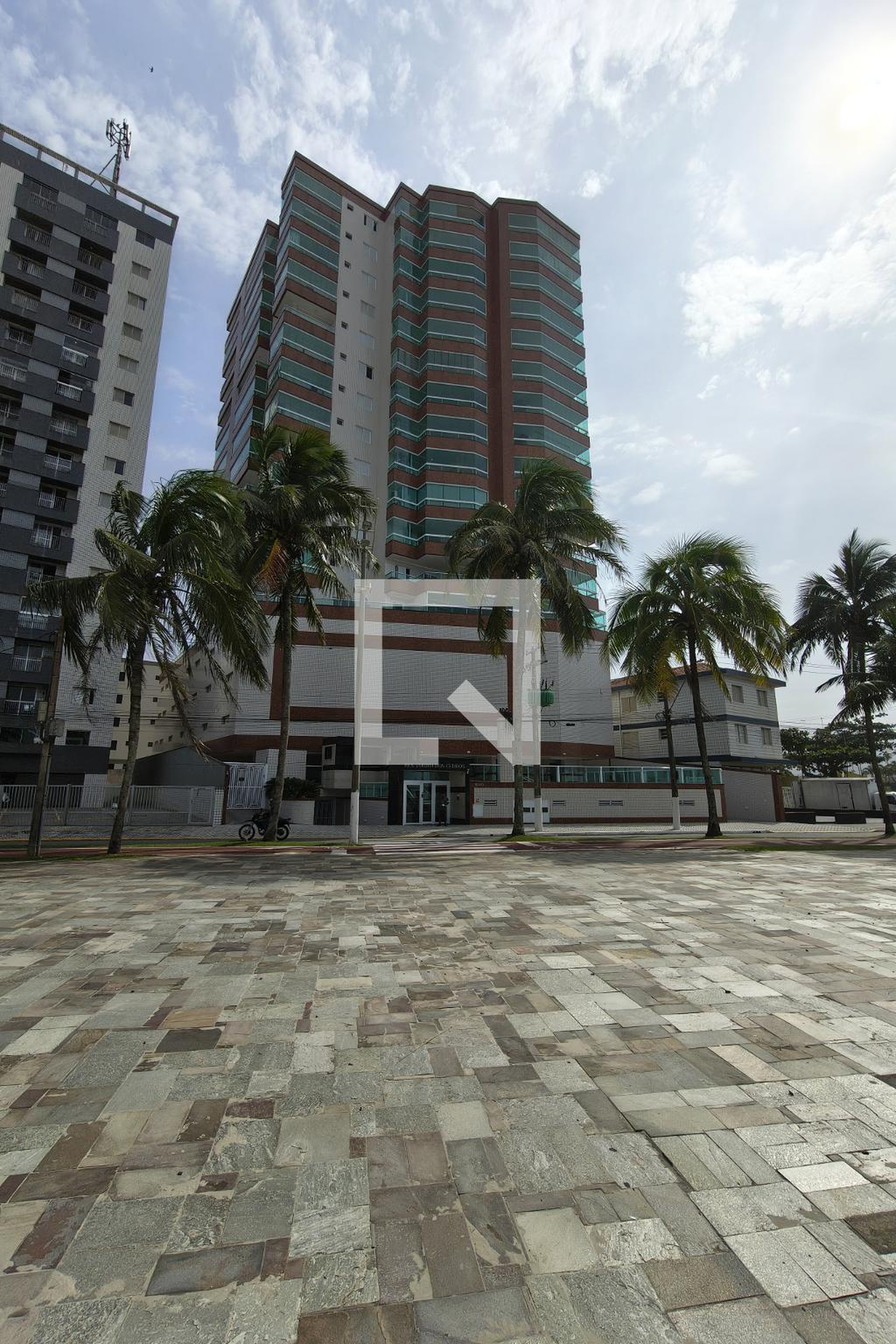 Fachada Condomínio Jardim dos Cedros