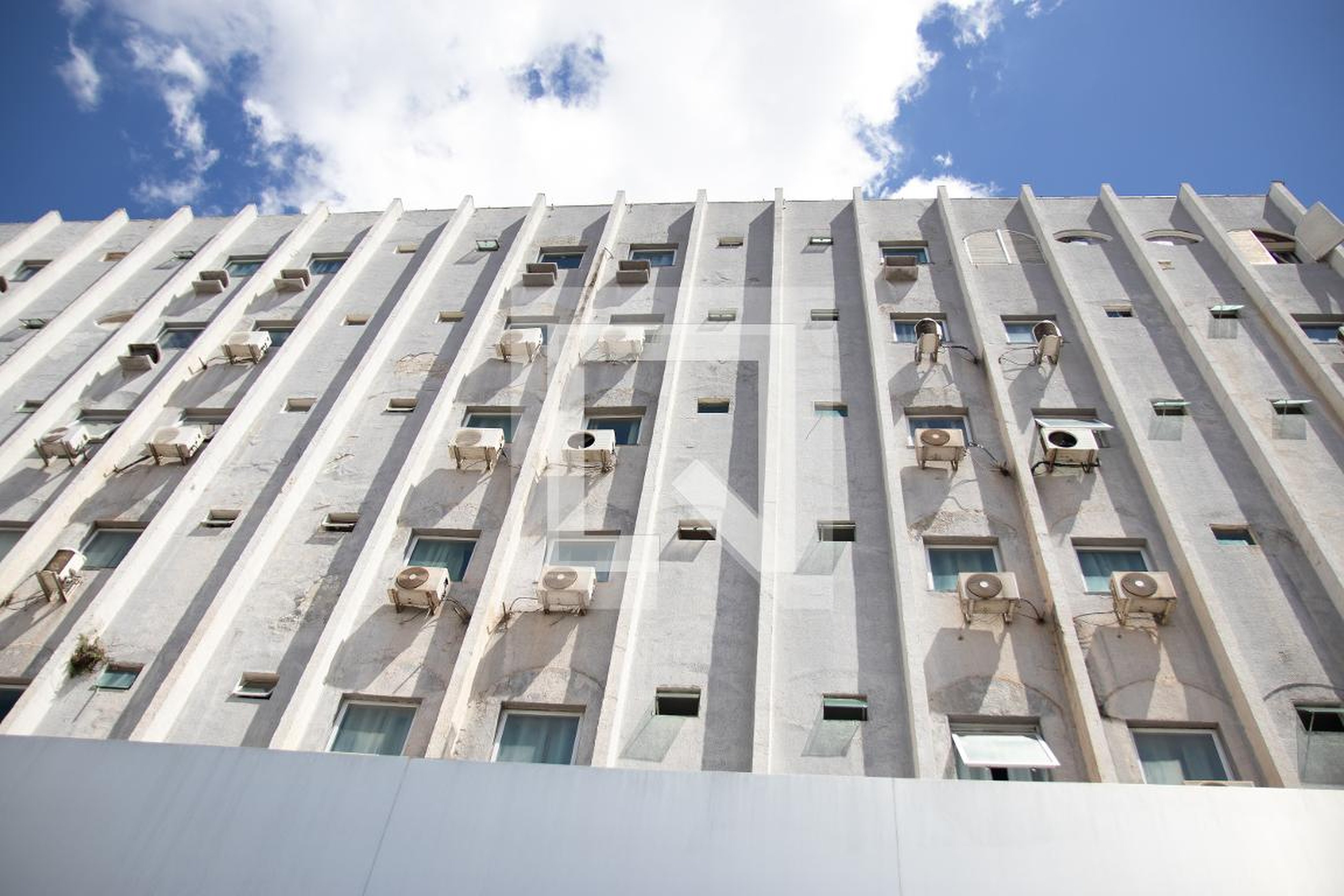 Fachada Condomínio em Avenida Anhanguera, 2913