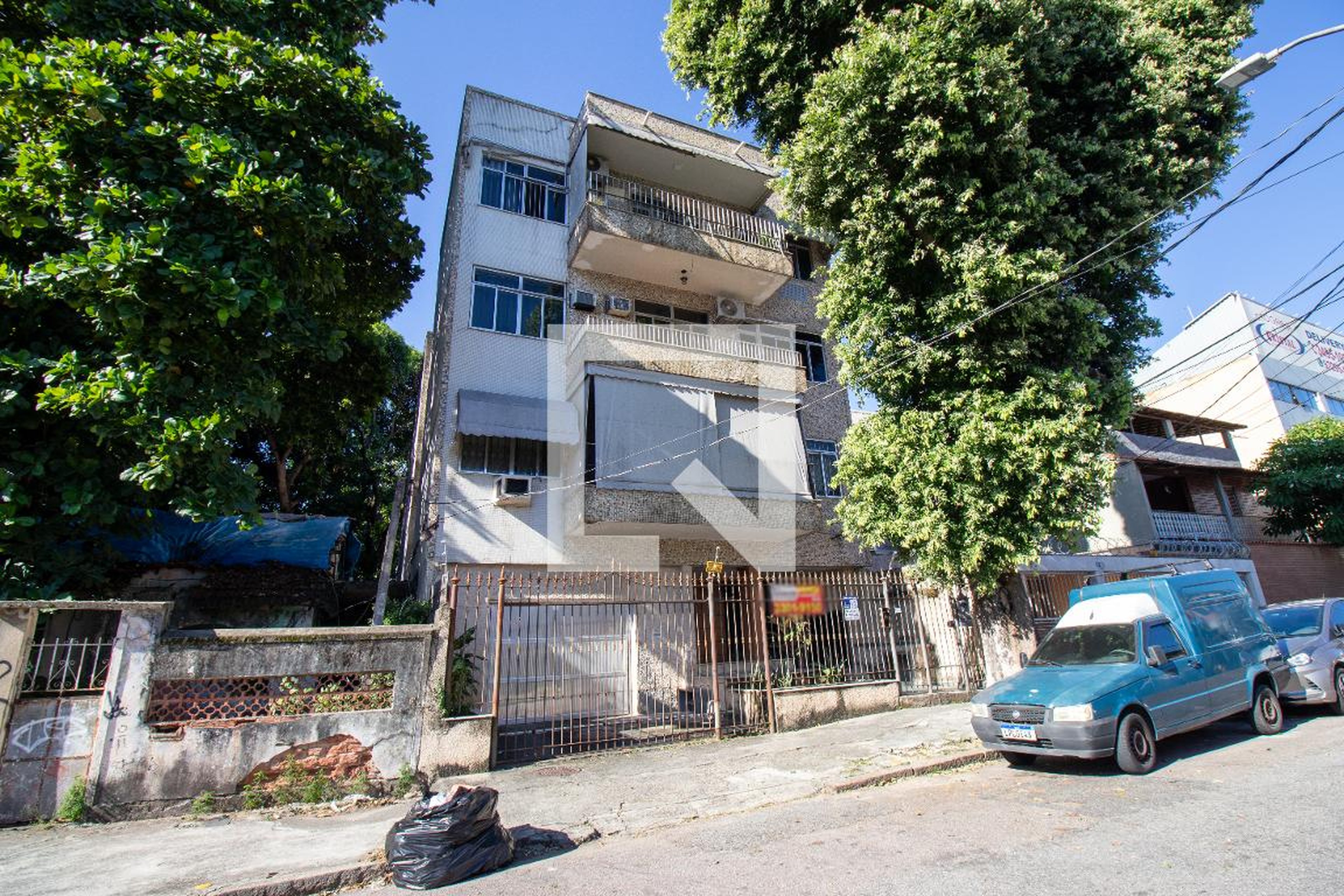 Fachada Condomínio em Rua Padre Manuel Viégas, 46