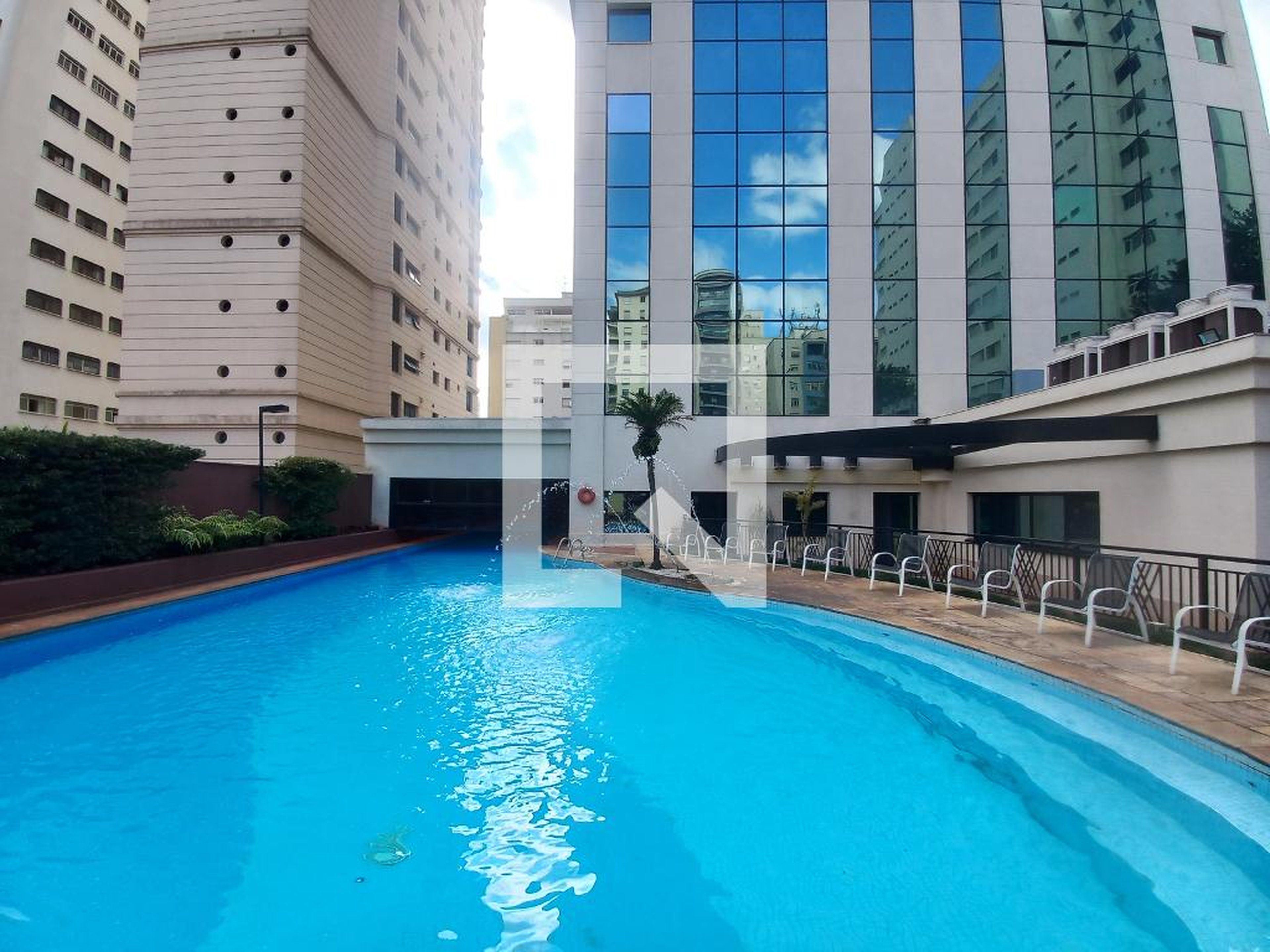 Piscina - Meliá Confort Higienópolis