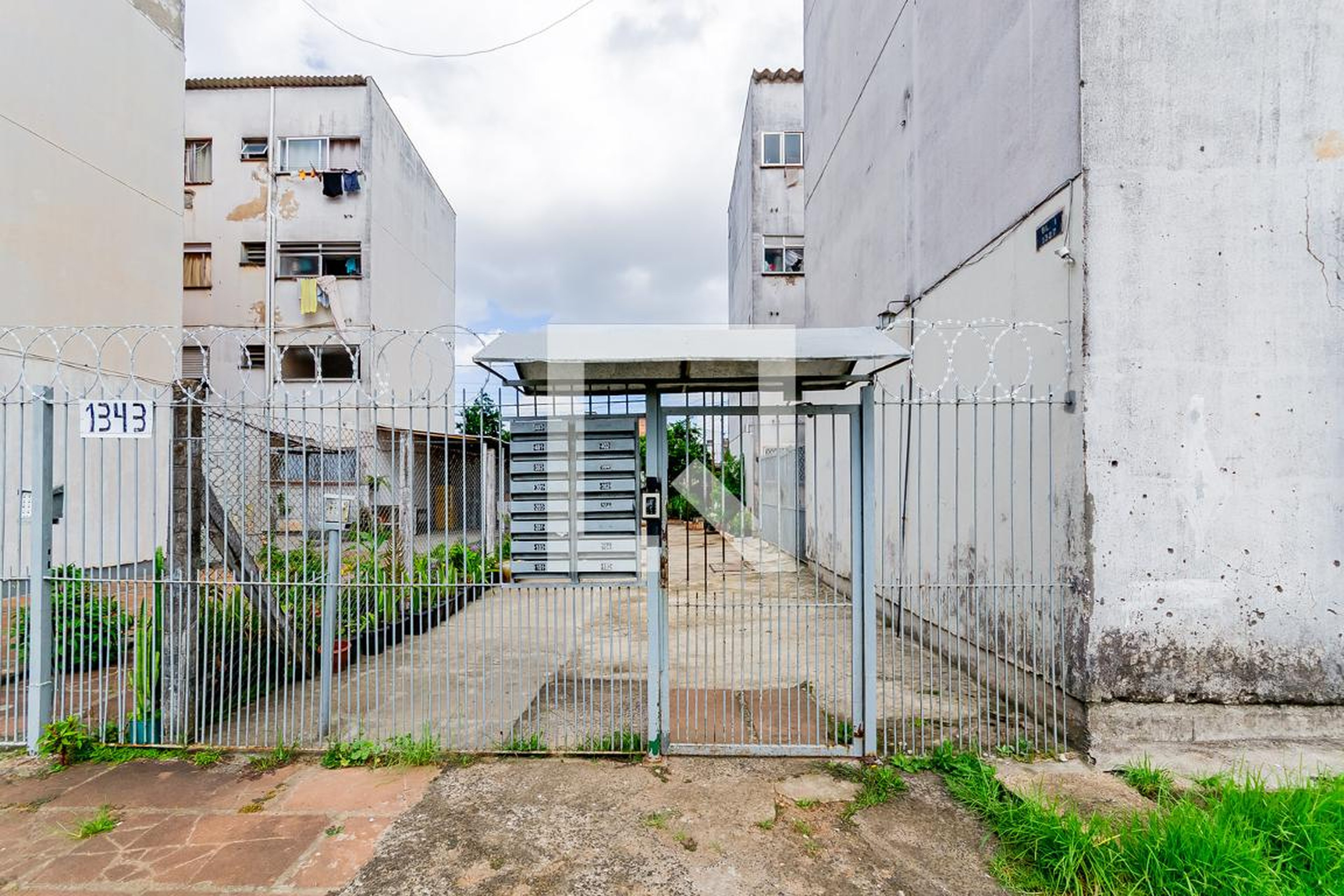 Fachada Condomínio em Rua dos Maias, 1327