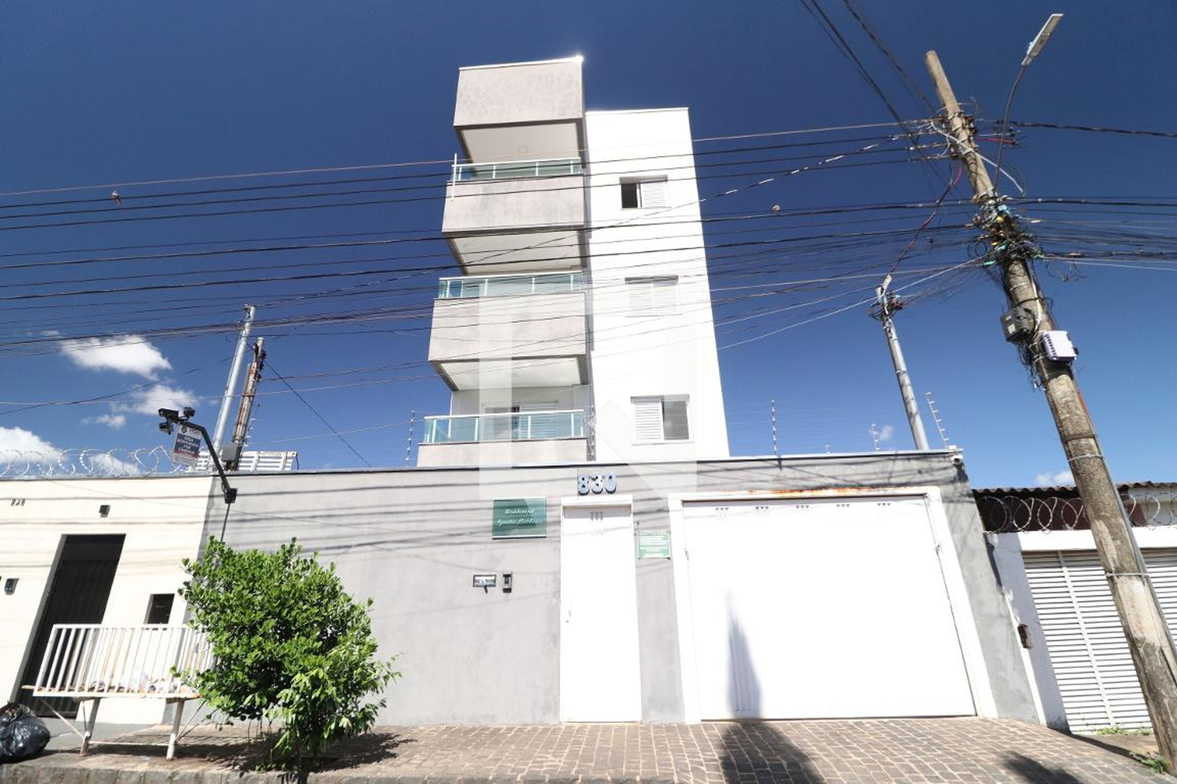 Fachada Condomínio em Rua Acre, 830