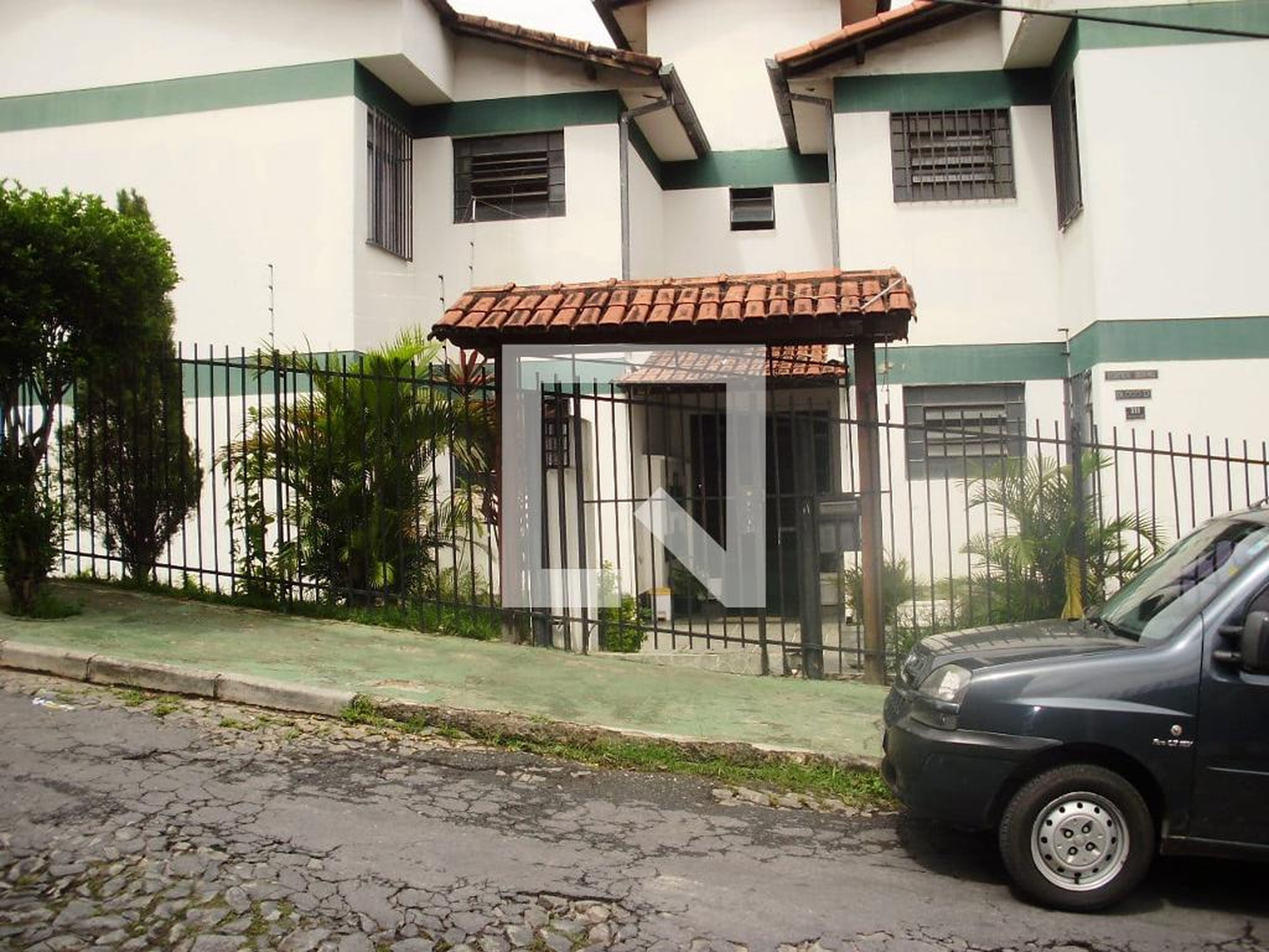 Fachada Condomínio em Rua Cambé, 311