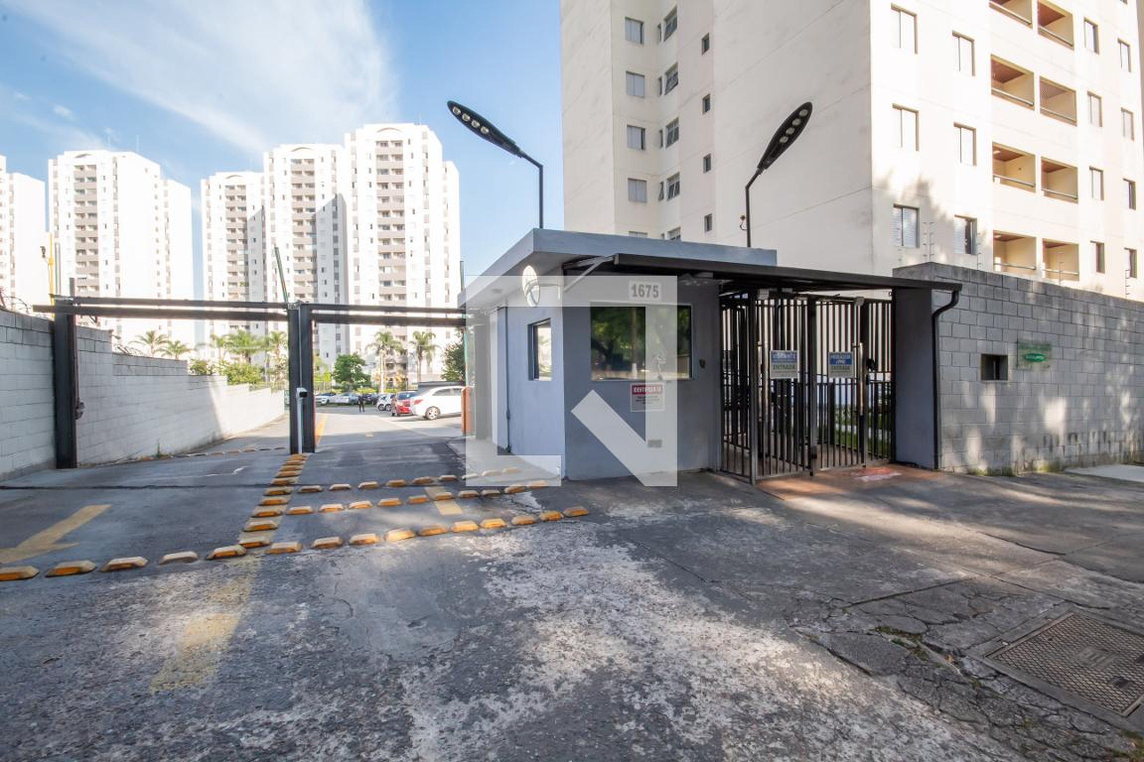 Fachada Condomínio Parque dos Eucaliptos