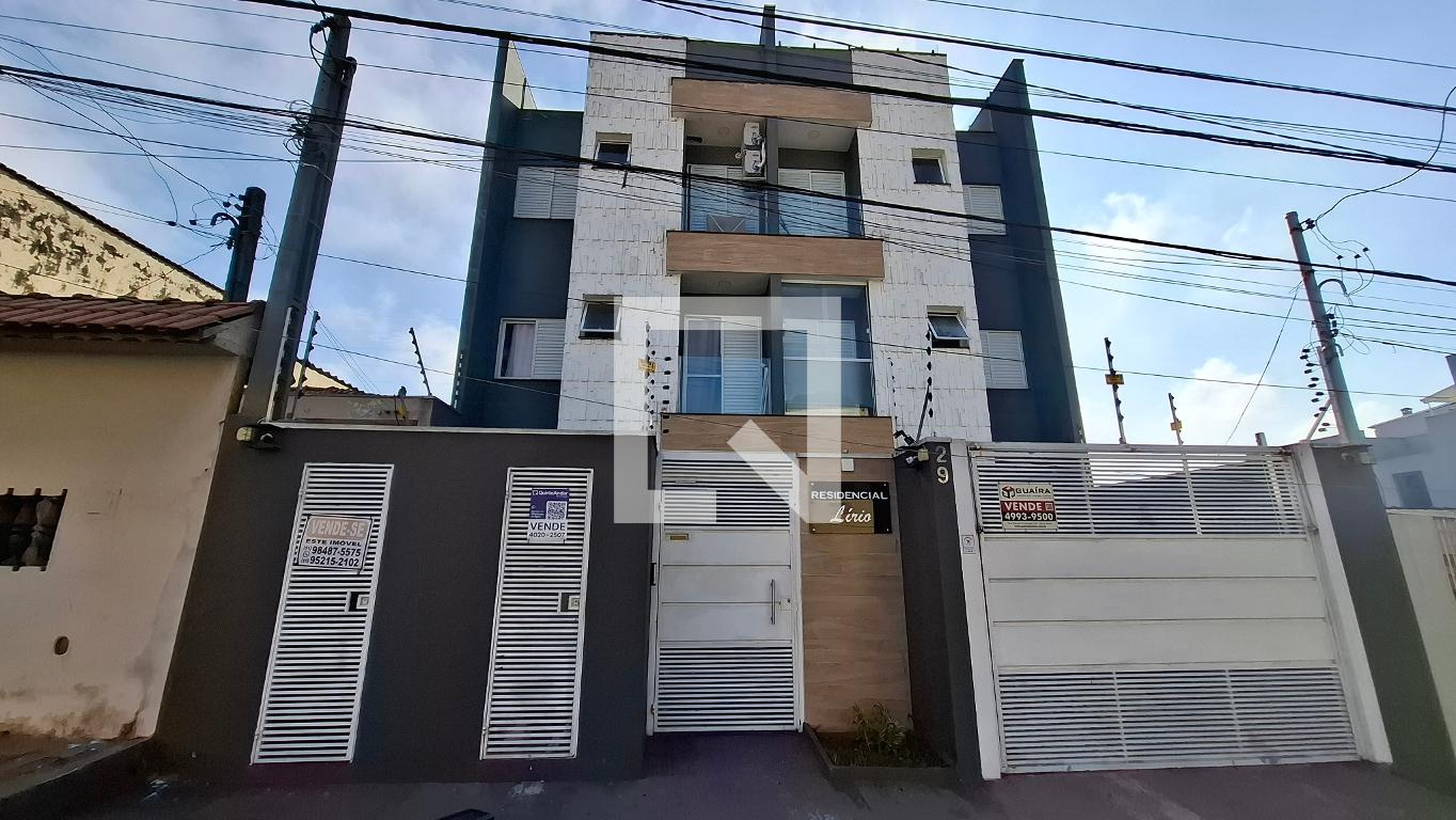 Fachada Condomínio em Rua Cabuçu, 29