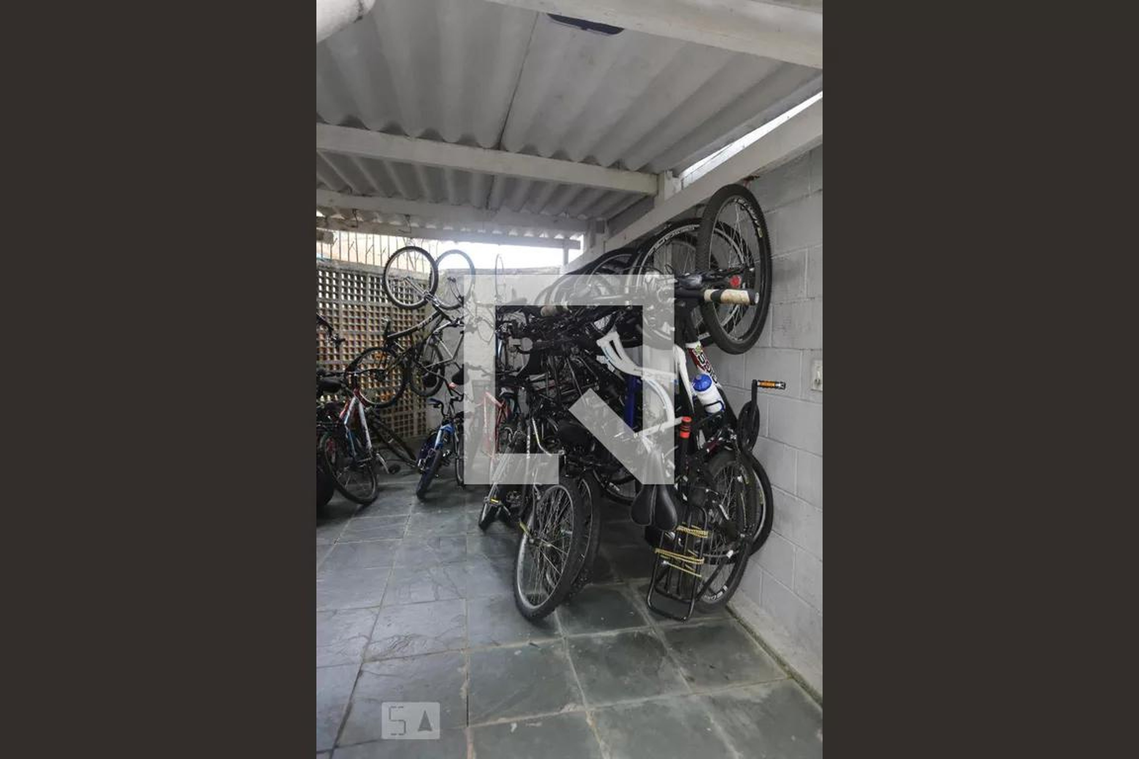 Bicicletário - Casa de Pedra
