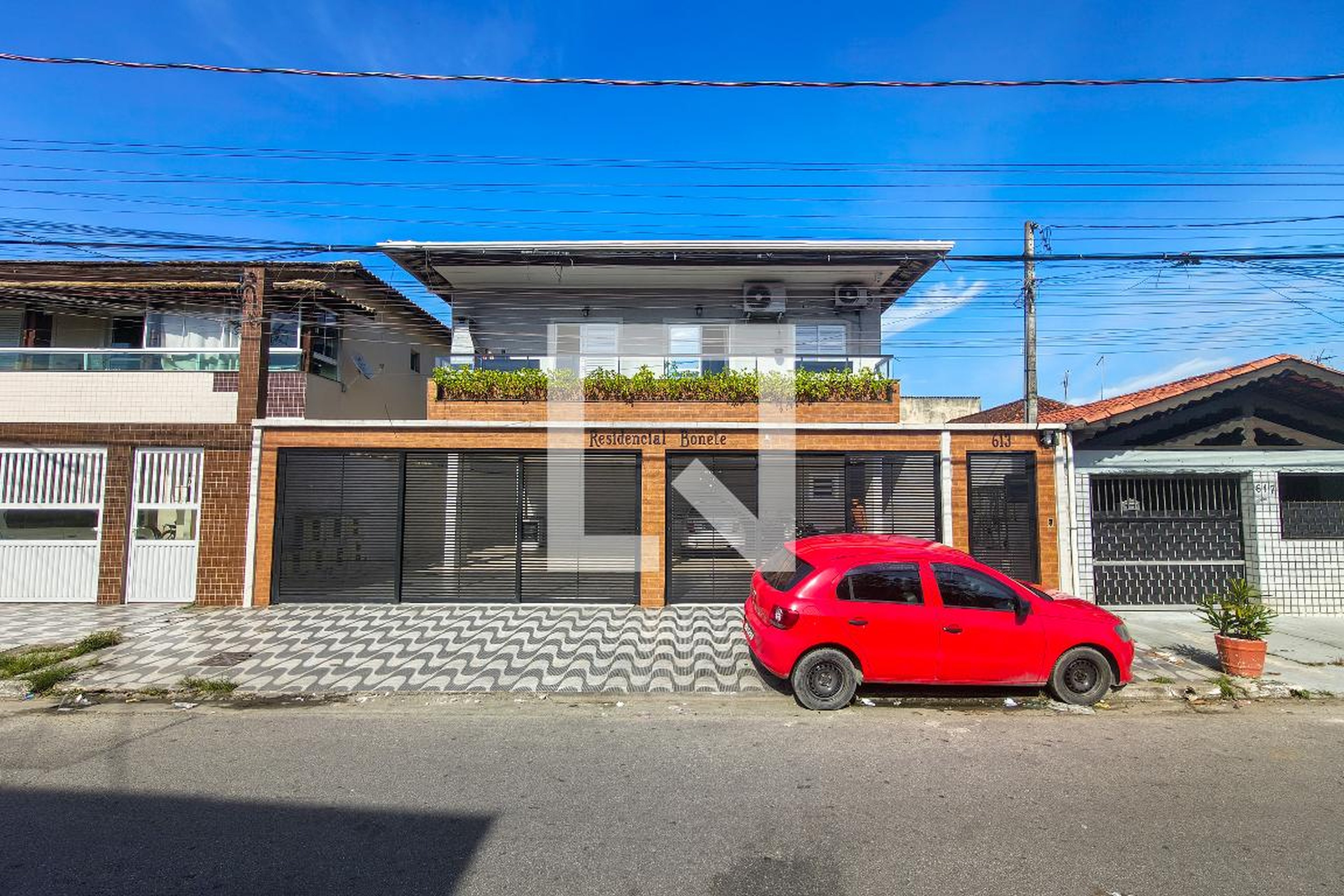 Fachada Condomínio em Avenida Professora Heleny Rosa, 613