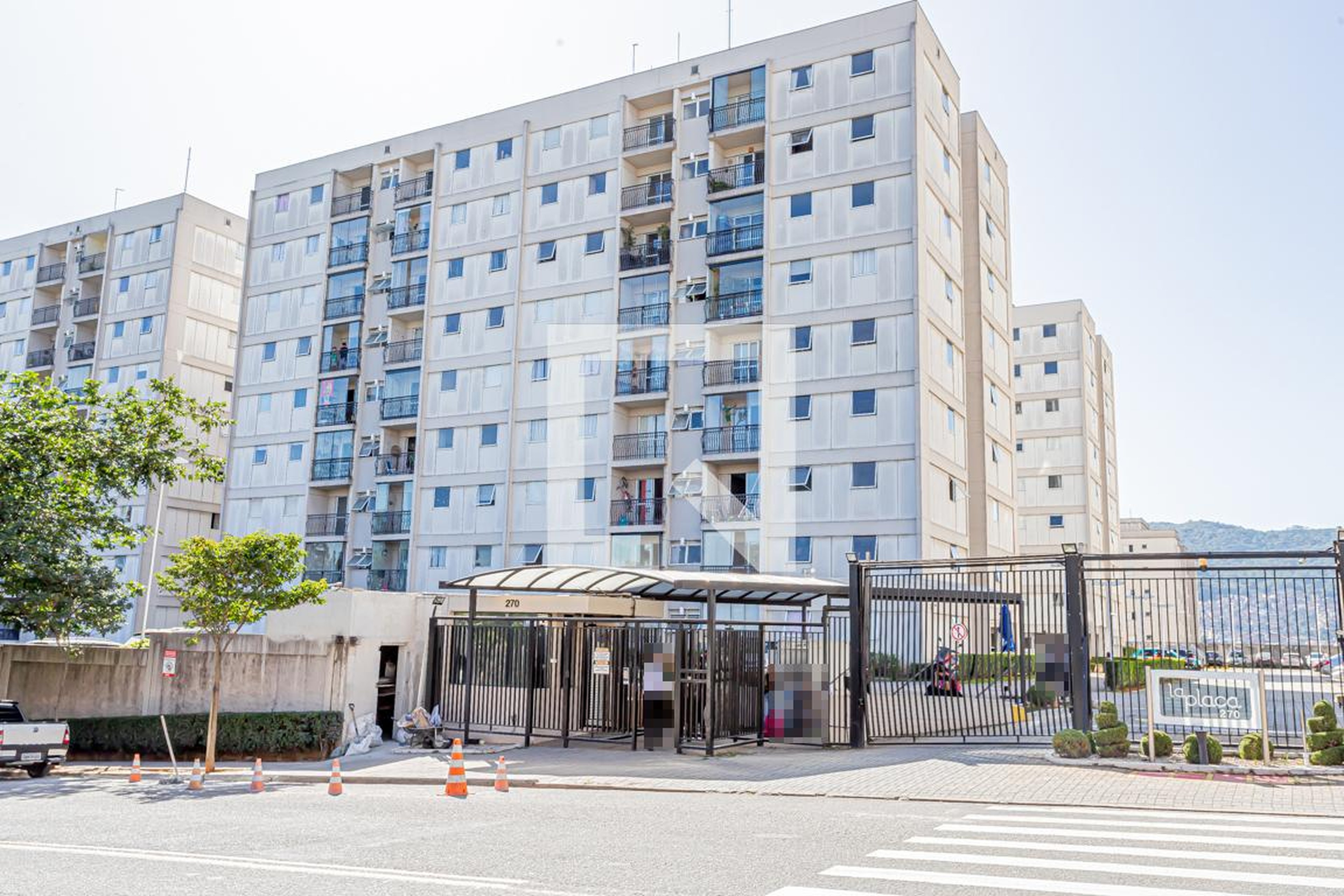 Fachada Residencial La Plaça