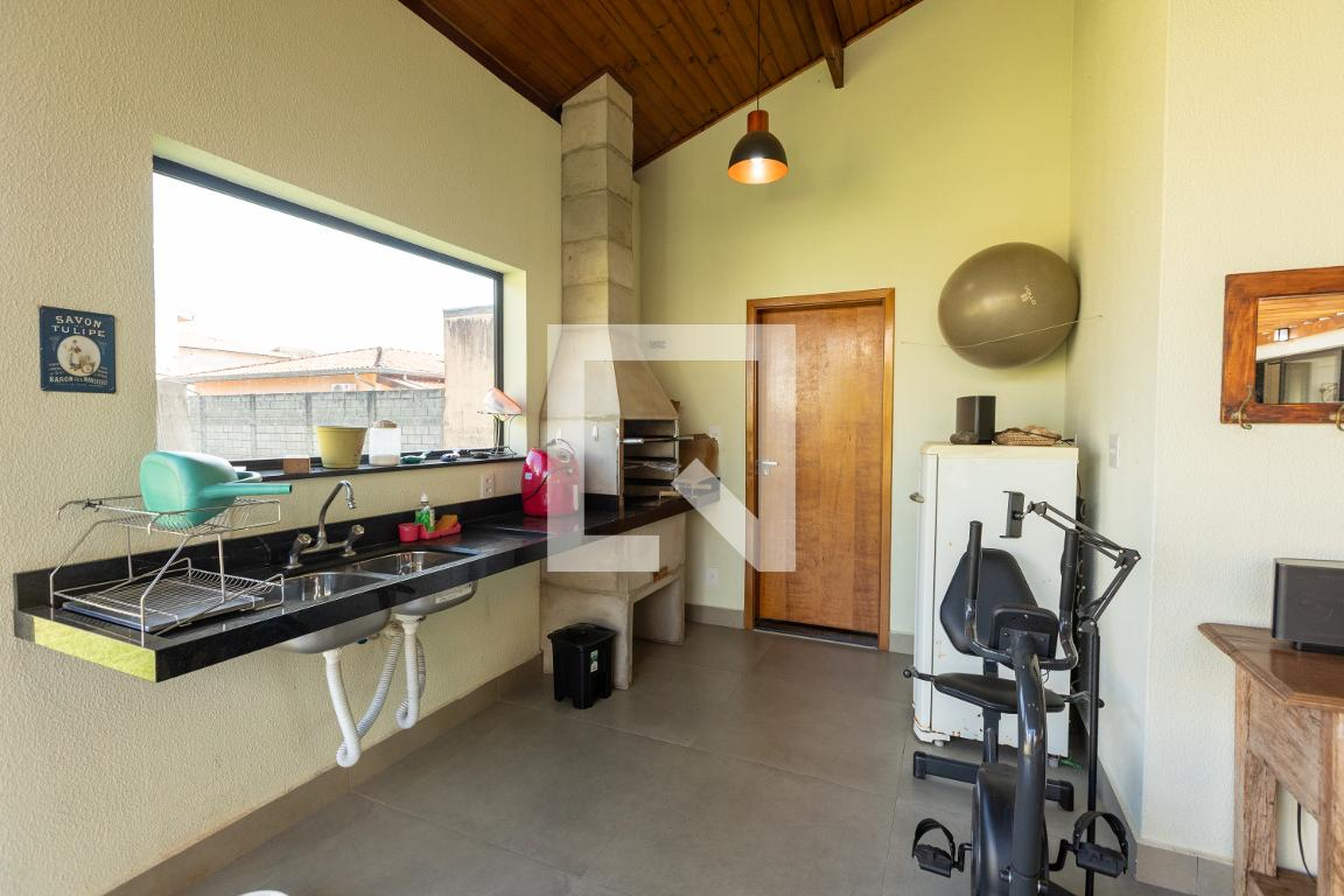 Churrasqueira Condomínio em Rua Leopoldo Landim Júnior, 40