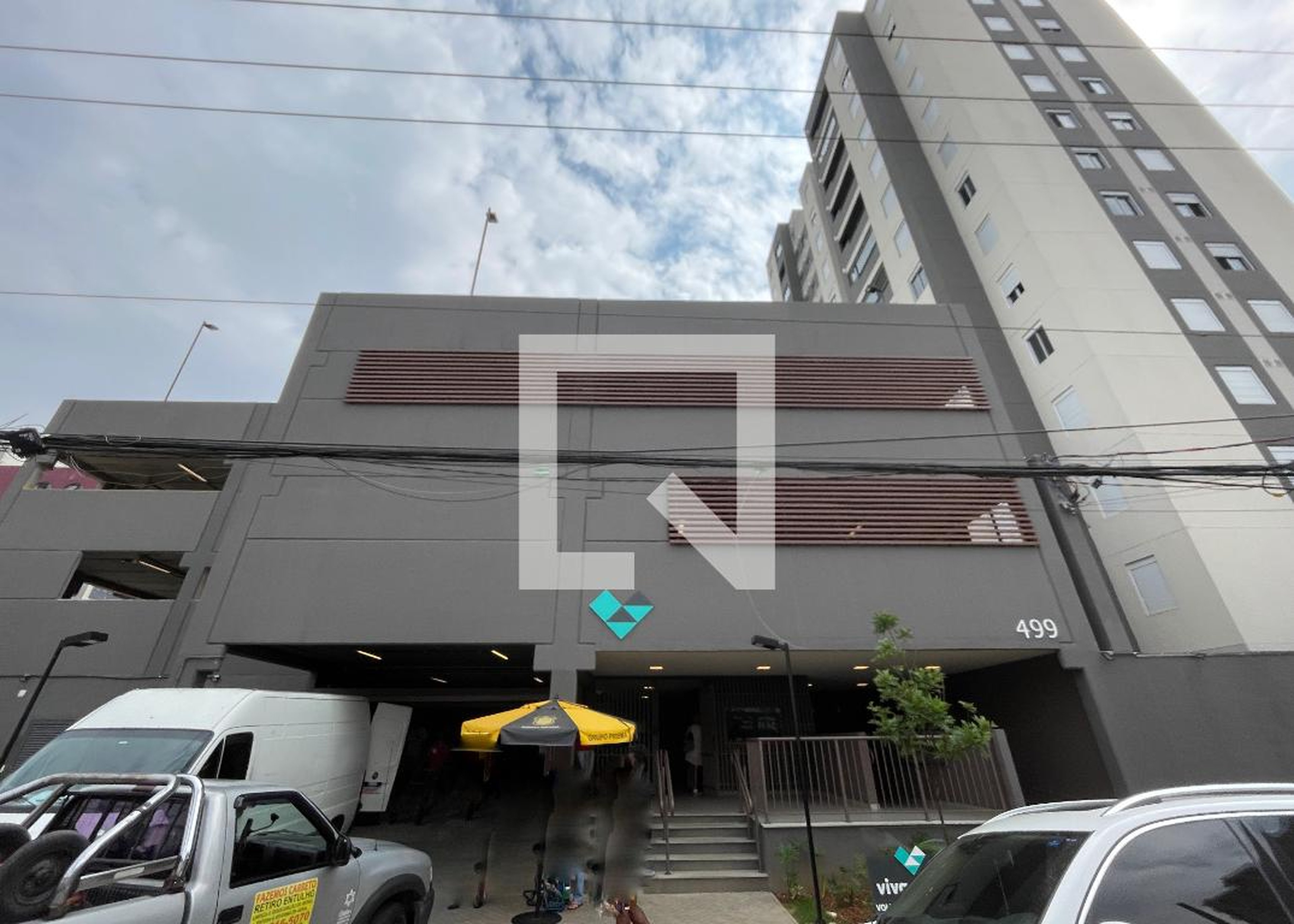 Fachada do Prédio Condomínio em Rua Voluntários da Pátria, 469