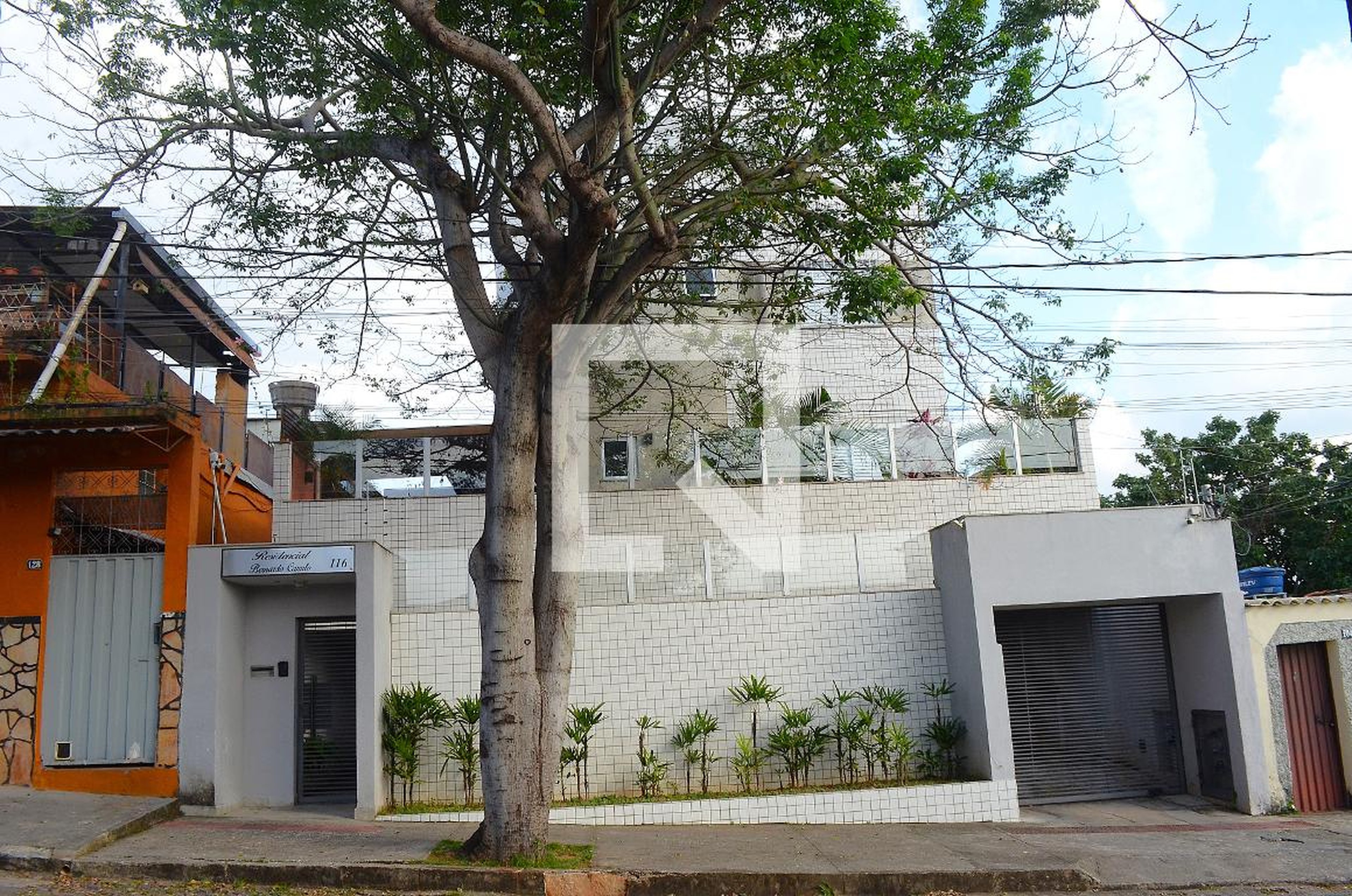 Fachada Condomínio em Rua Moeda, 116