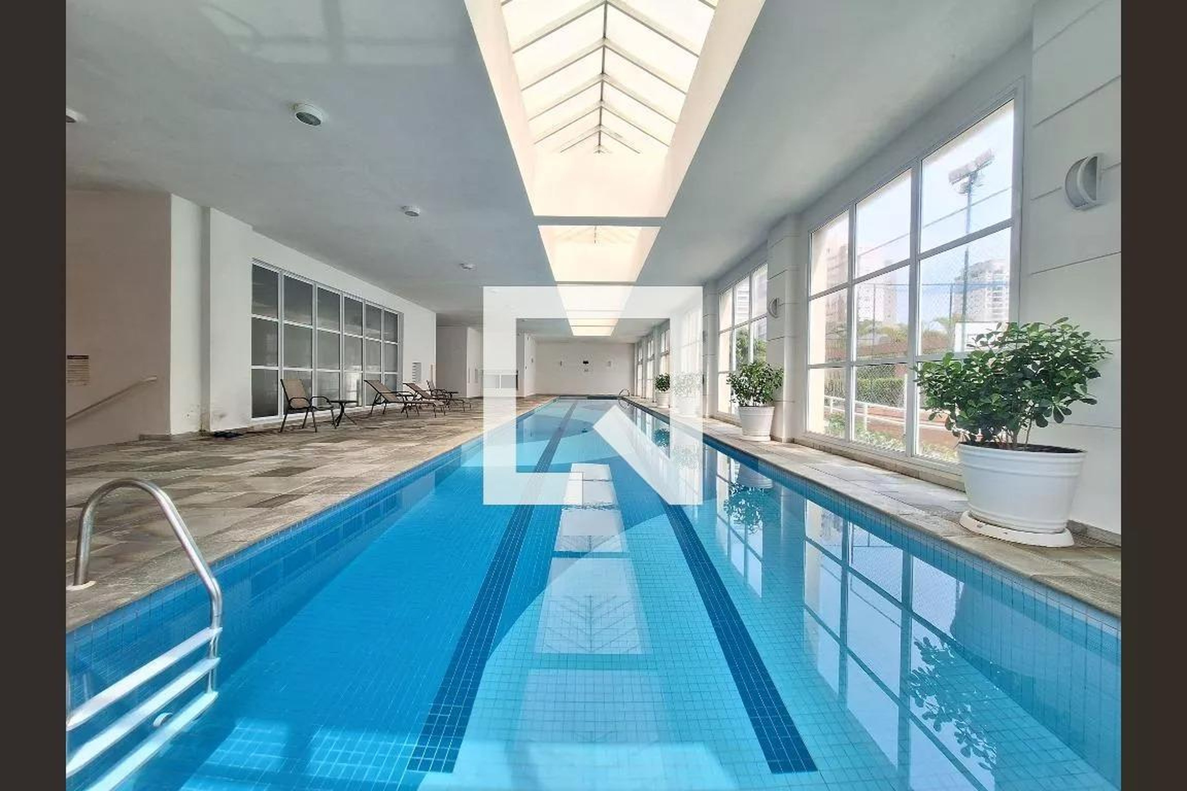 Piscina - Avance Vila Romana