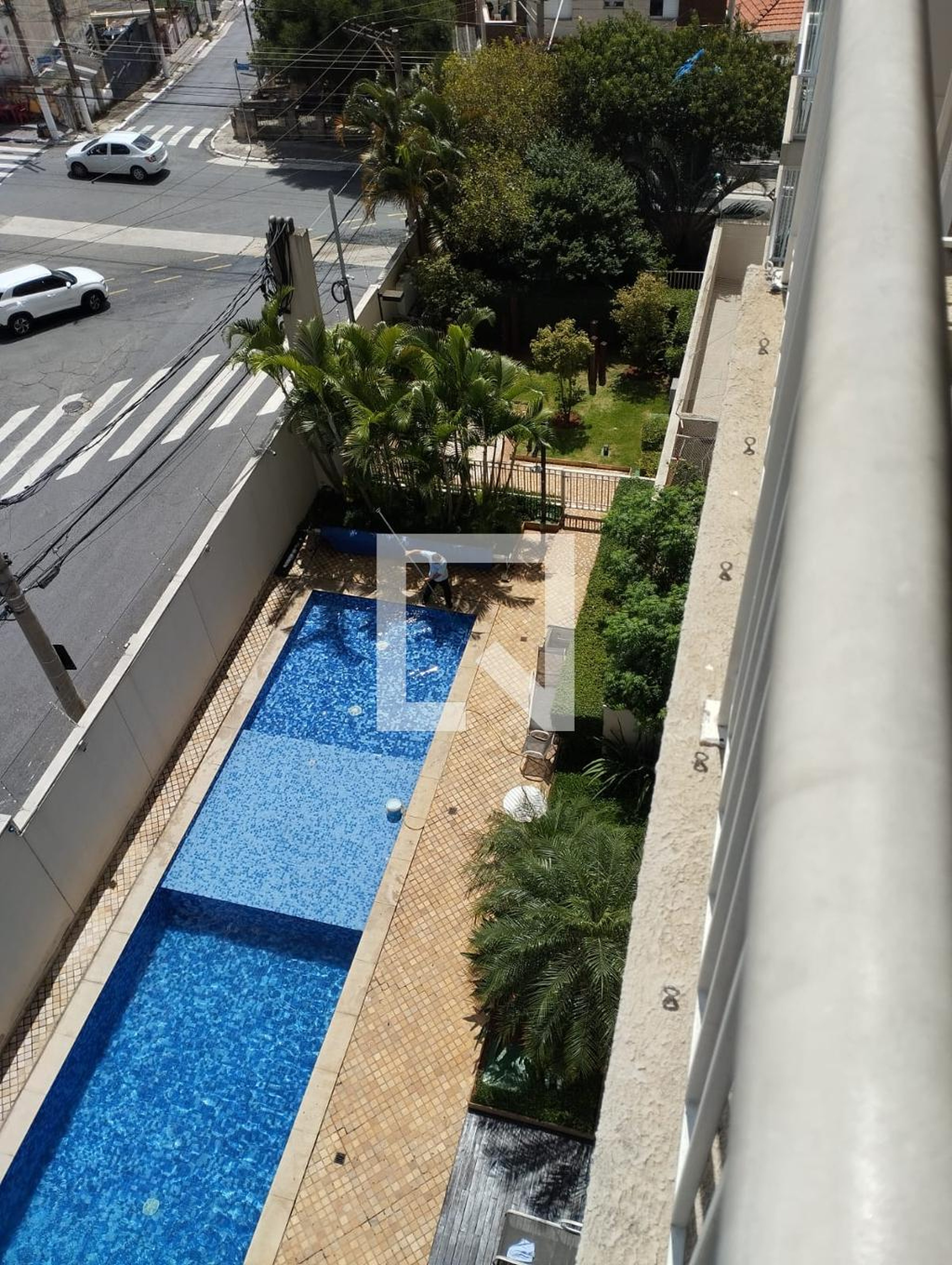 Piscina Condomínio em Rua Domingos Afonso, 1120