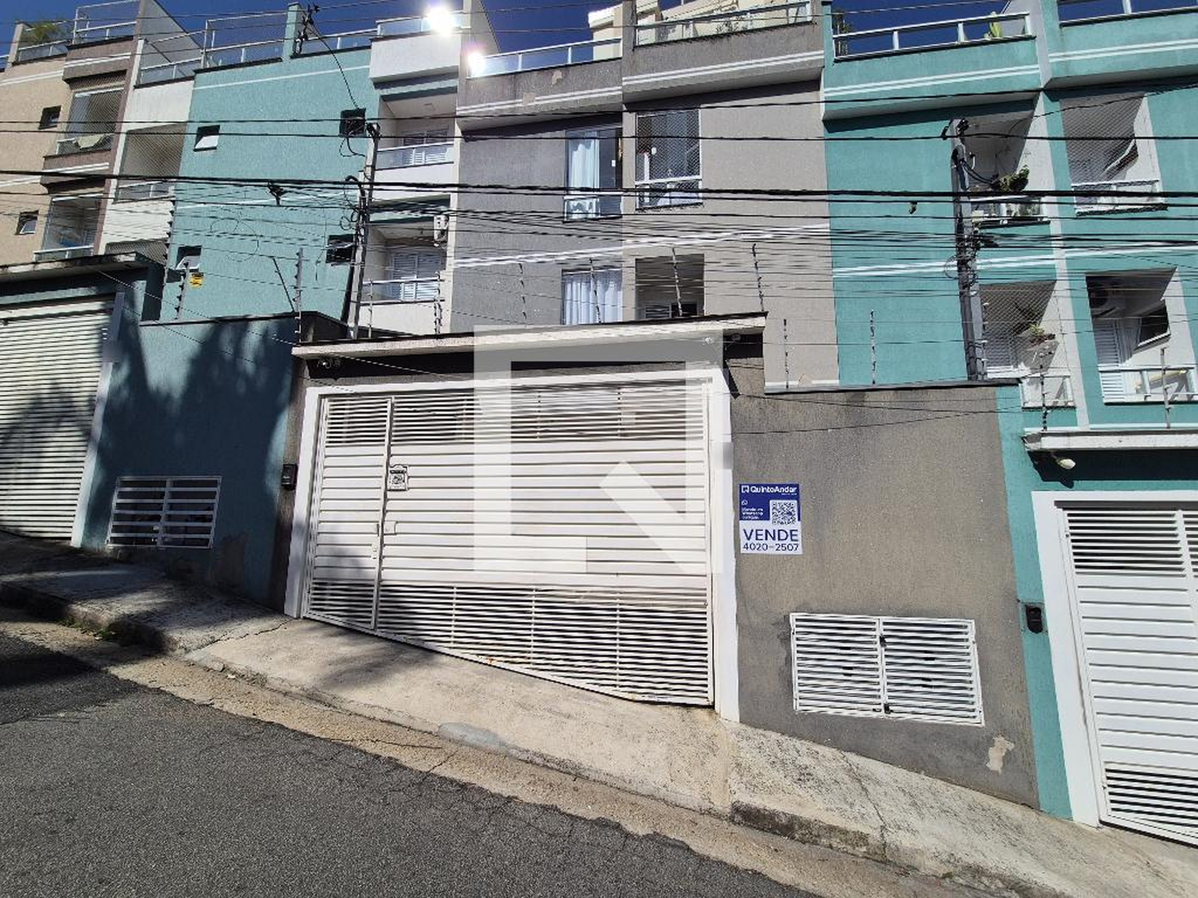 Fachada Condomínio em Travessa Clemente Ferreira, 23