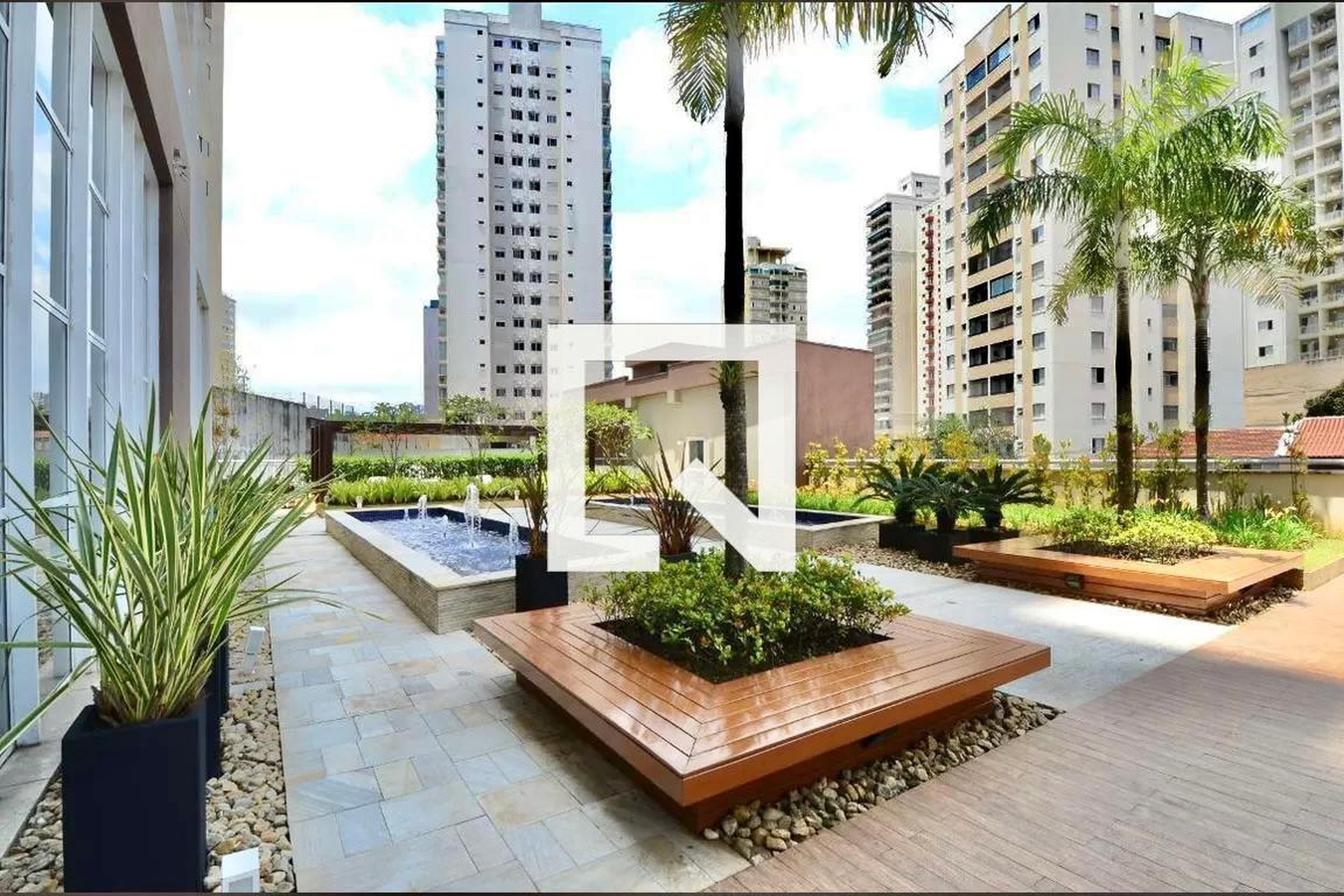 Área comum - Biografia