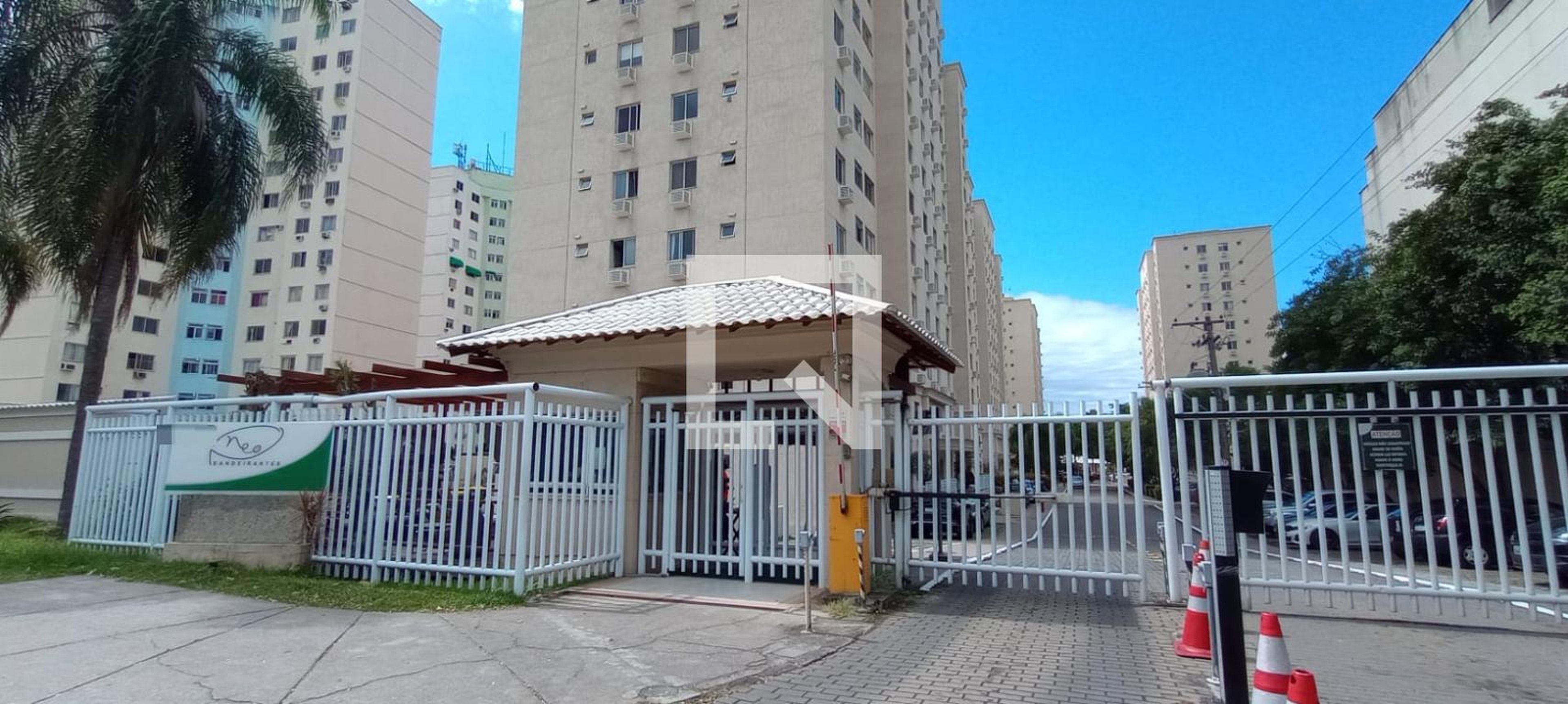 Fachada Condomínio NEO Bandeirantes