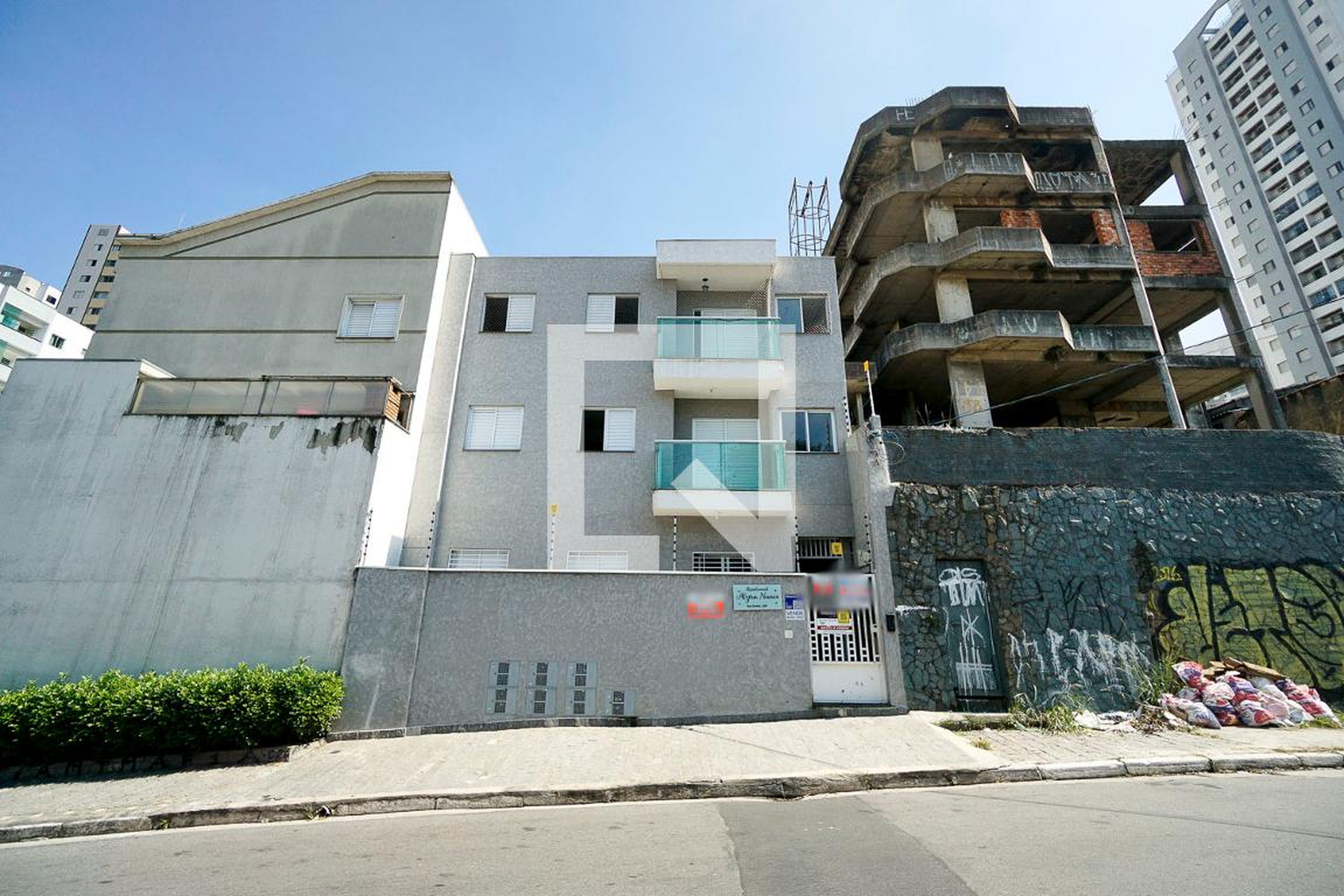 Fachada Residencial Alzira Nunes