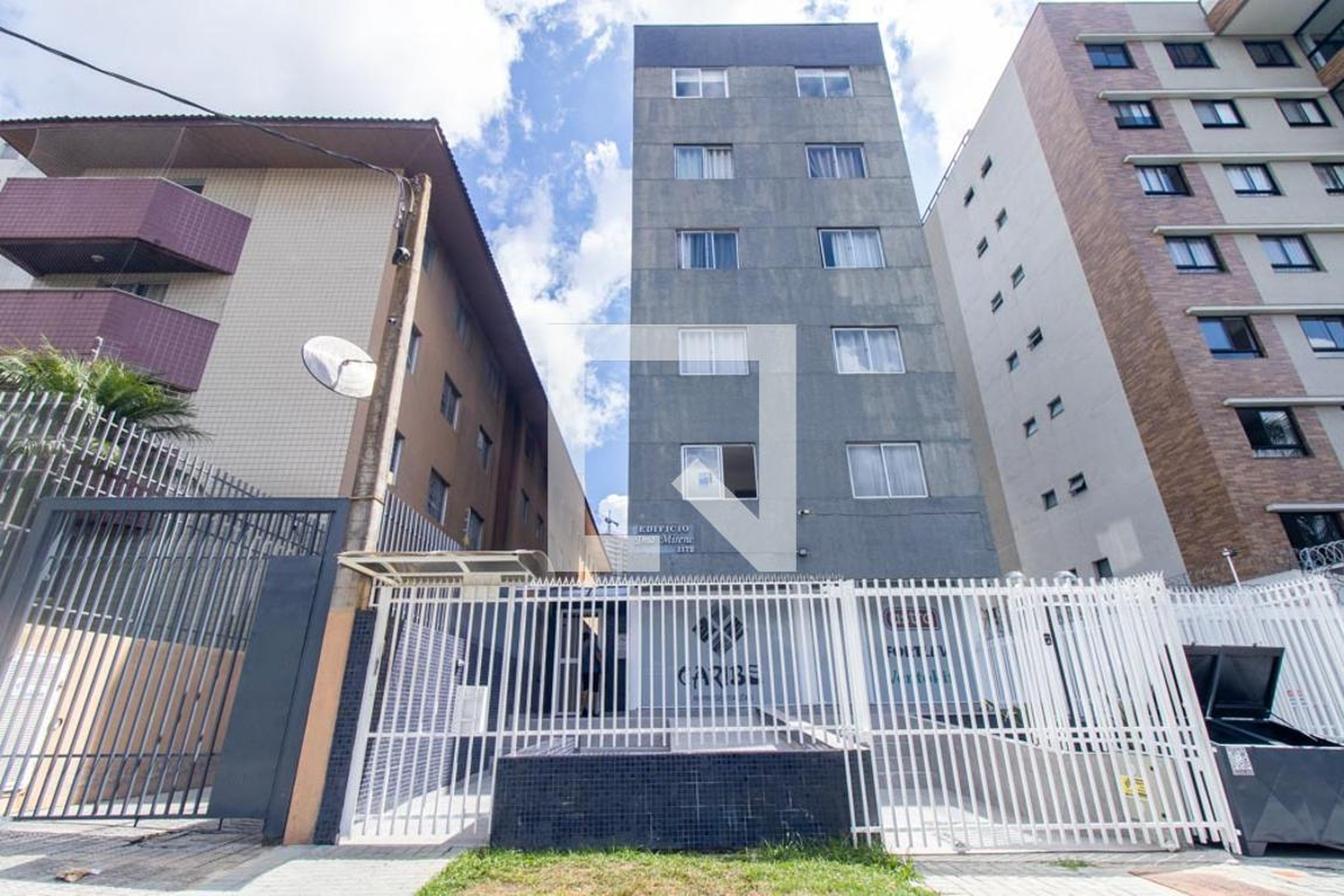 Fachada Condomínio em Rua Monsenhor Manoel Vicente, 1172