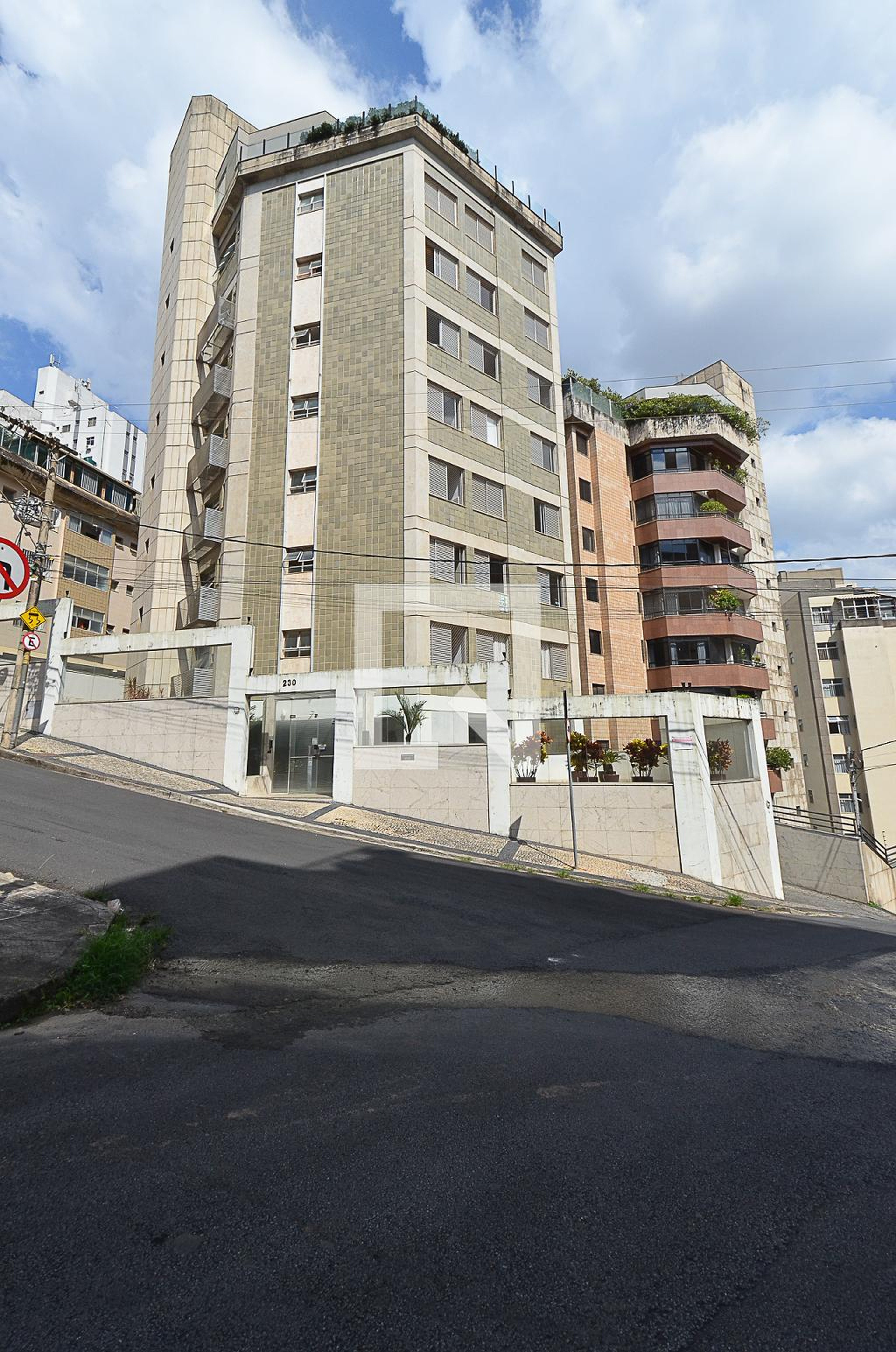 Fachada Condomínio Marília Pezzi