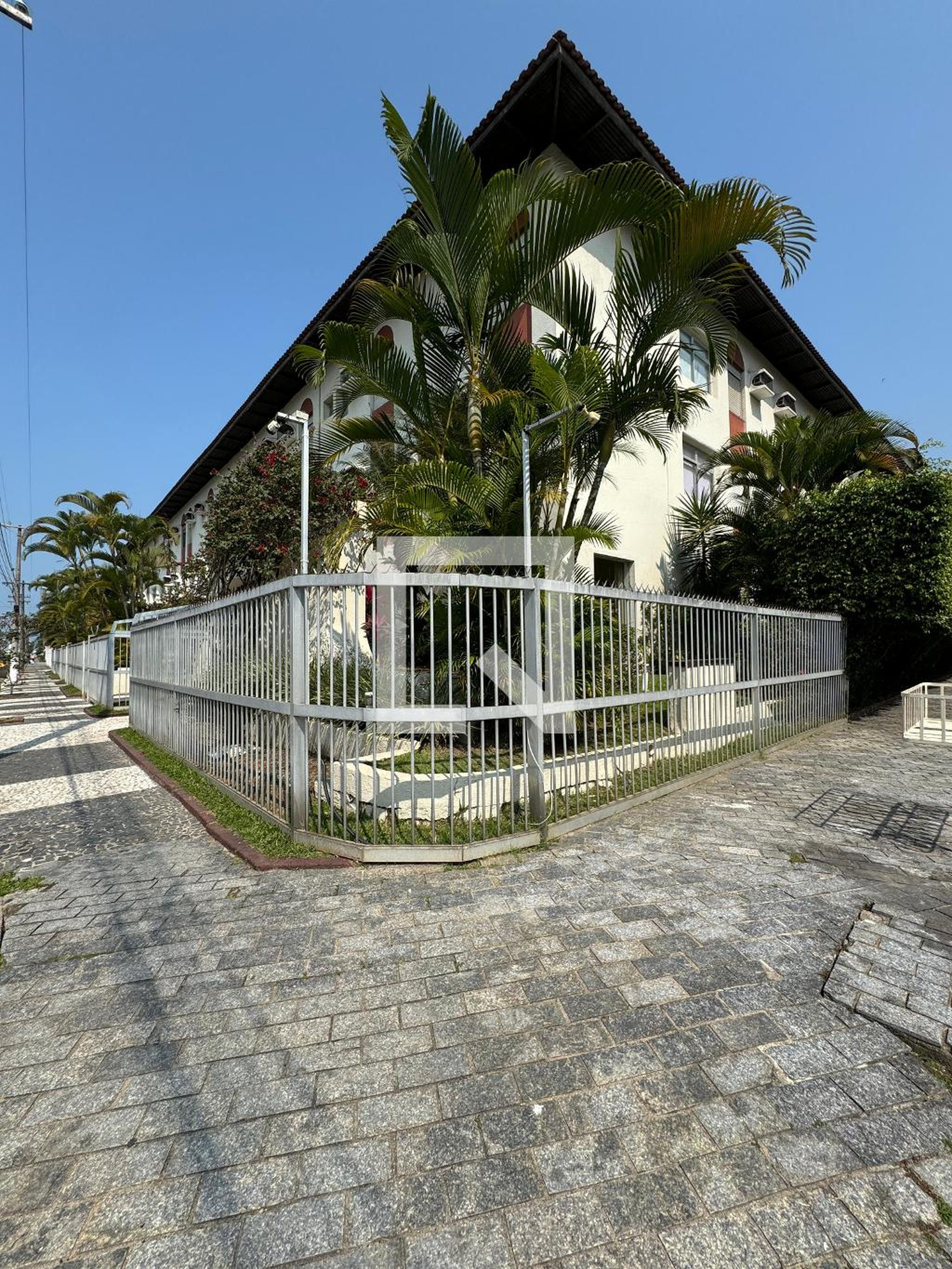Área Externa - Edifício Bolinha
