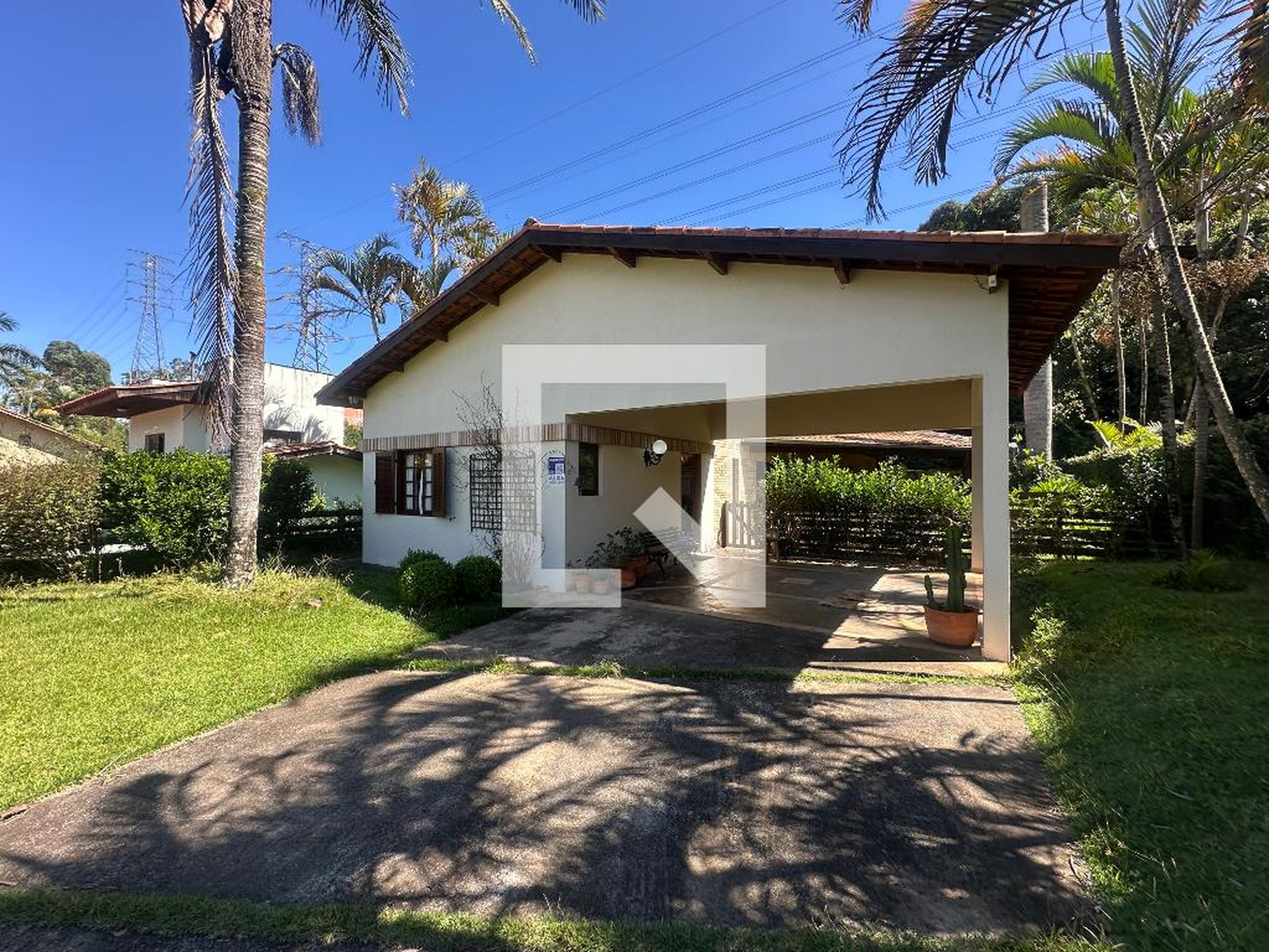 Fachada Condomínio em Rua Safira, 509